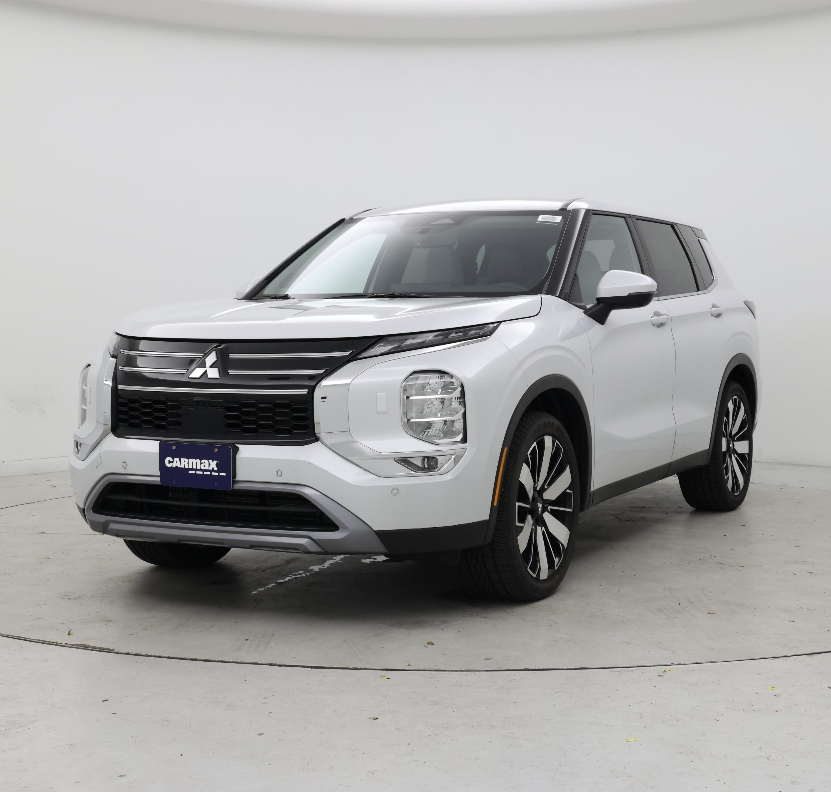 Thumbnail: 2025 Mitsubishi Outlander - 4