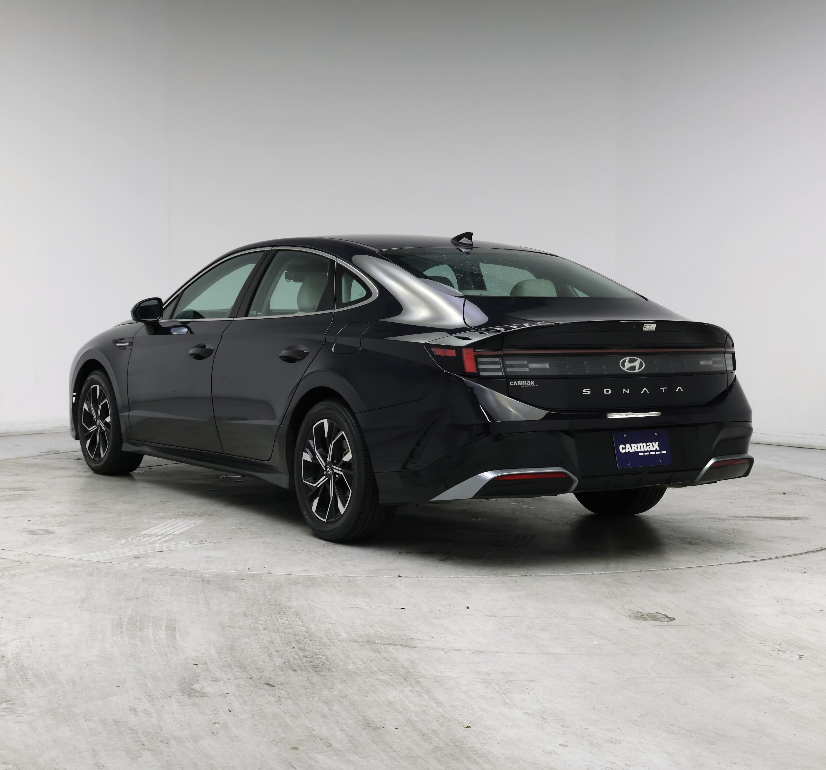 Thumbnail: 2024 Hyundai Sonata - 2