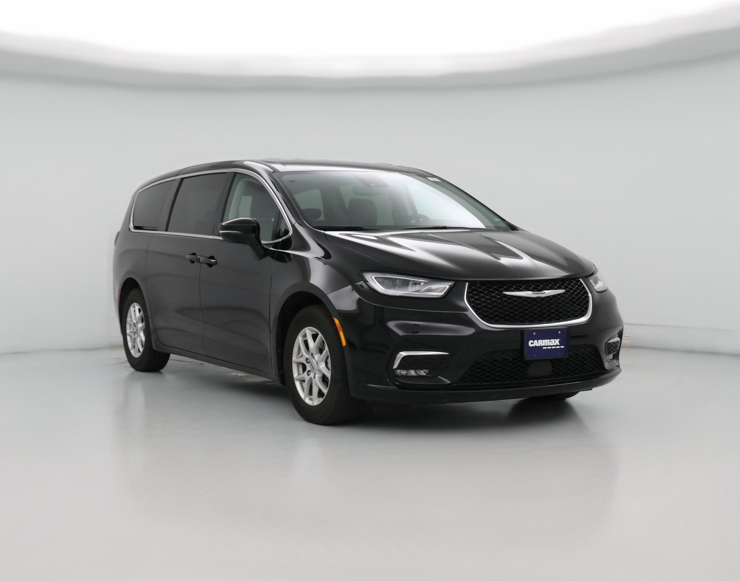 Thumbnail: 2024 Chrysler Pacifica - 1