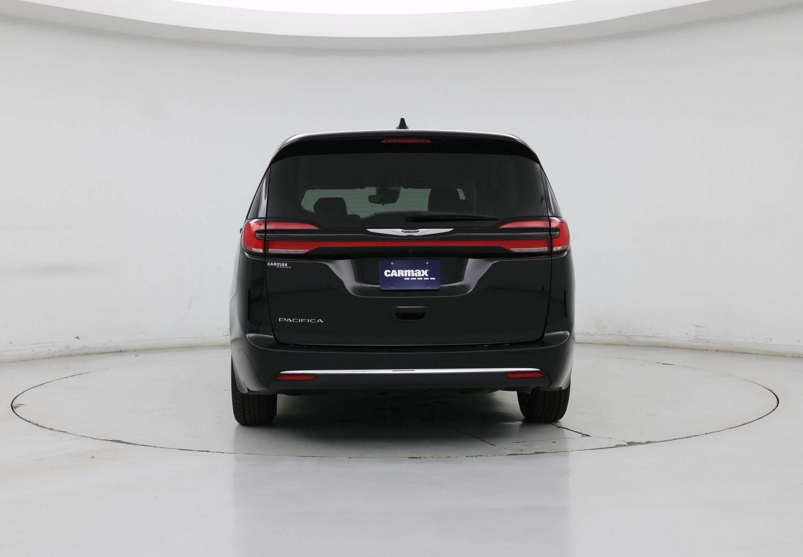 Thumbnail: 2024 Chrysler Pacifica - 6