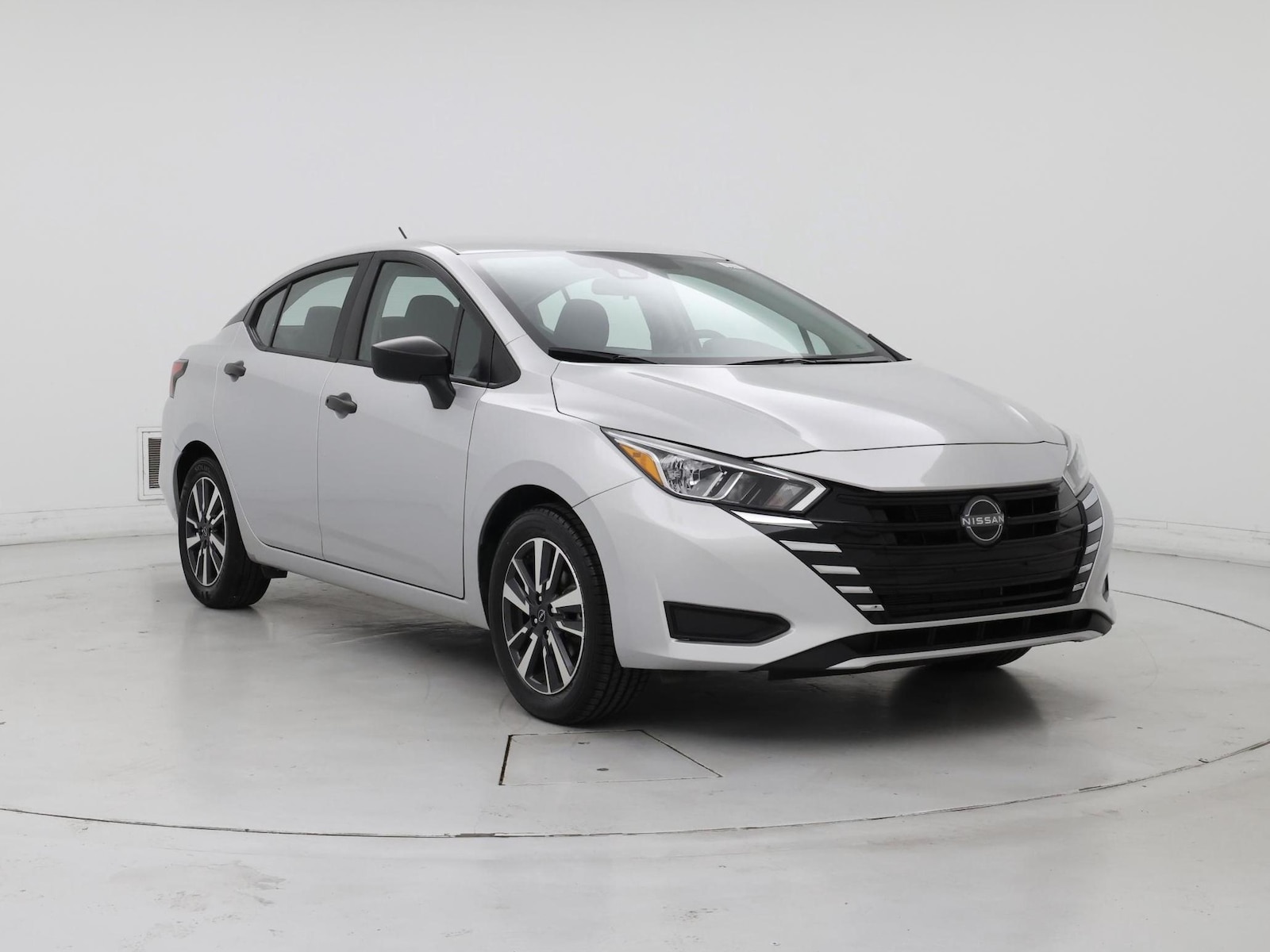 2024 Nissan Versa Sedan S - Photo 2