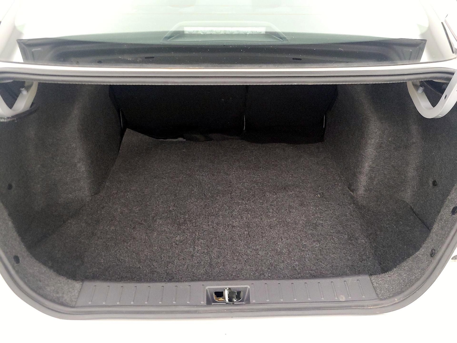 2024 Nissan Versa Sedan S - Photo 21