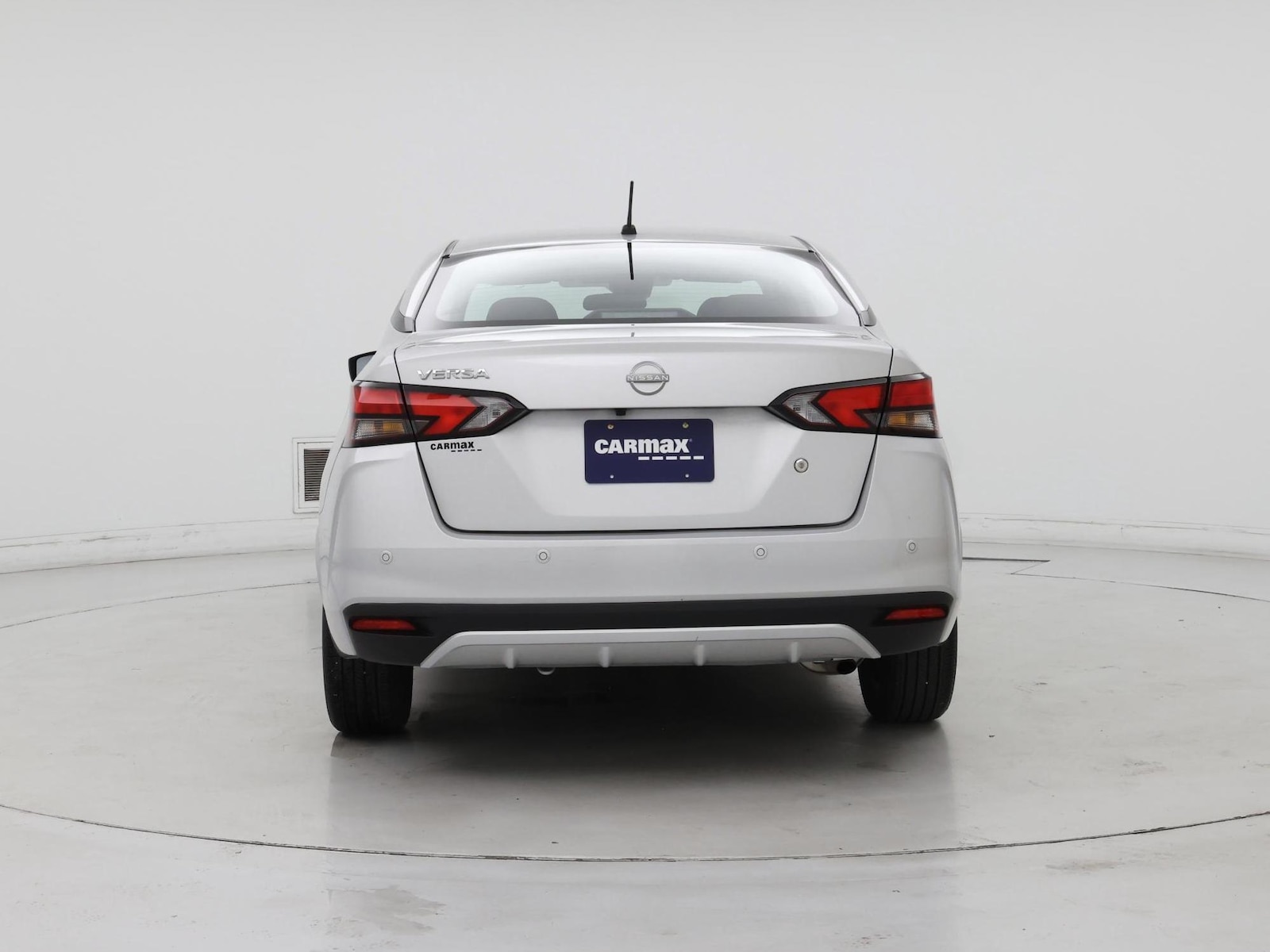 2024 Nissan Versa Sedan S - Photo 7