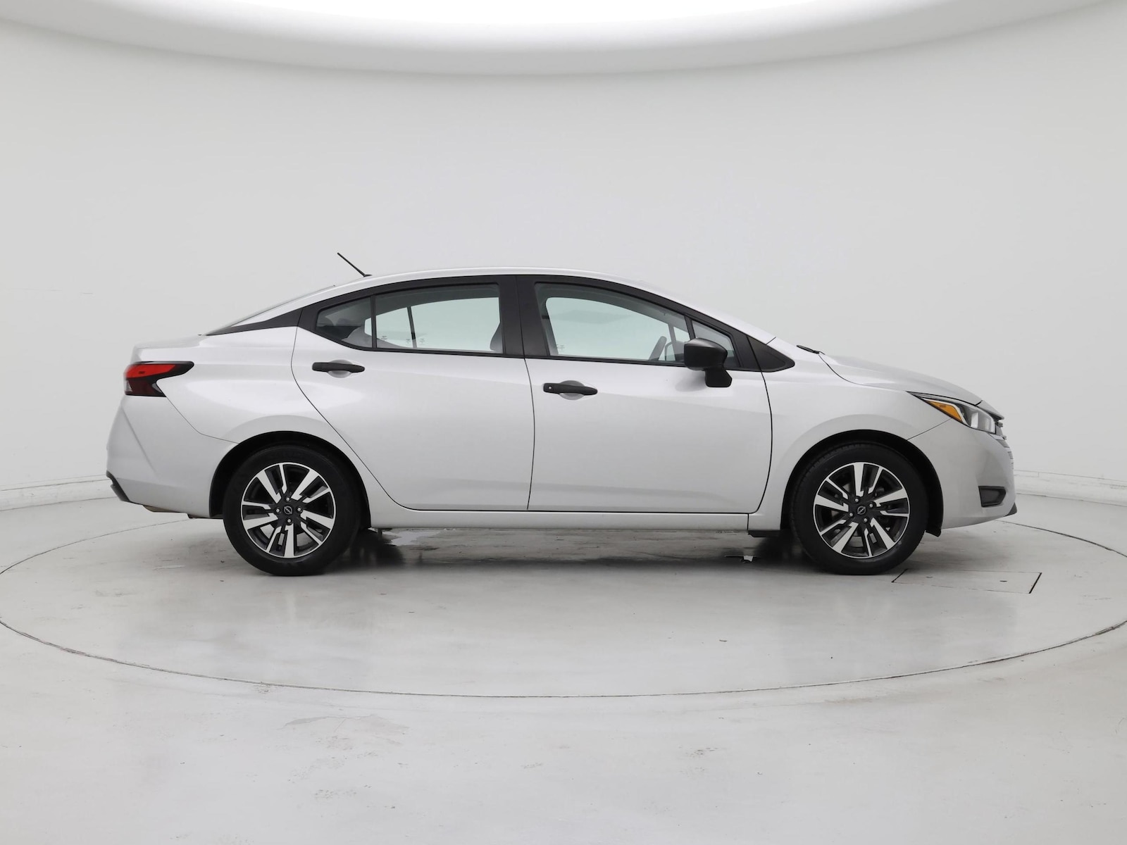2024 Nissan Versa Sedan S - Photo 8