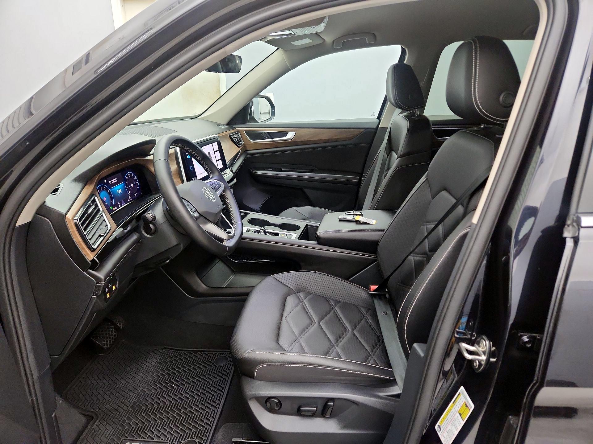 Thumbnail: 2025 Volkswagen Atlas - 11