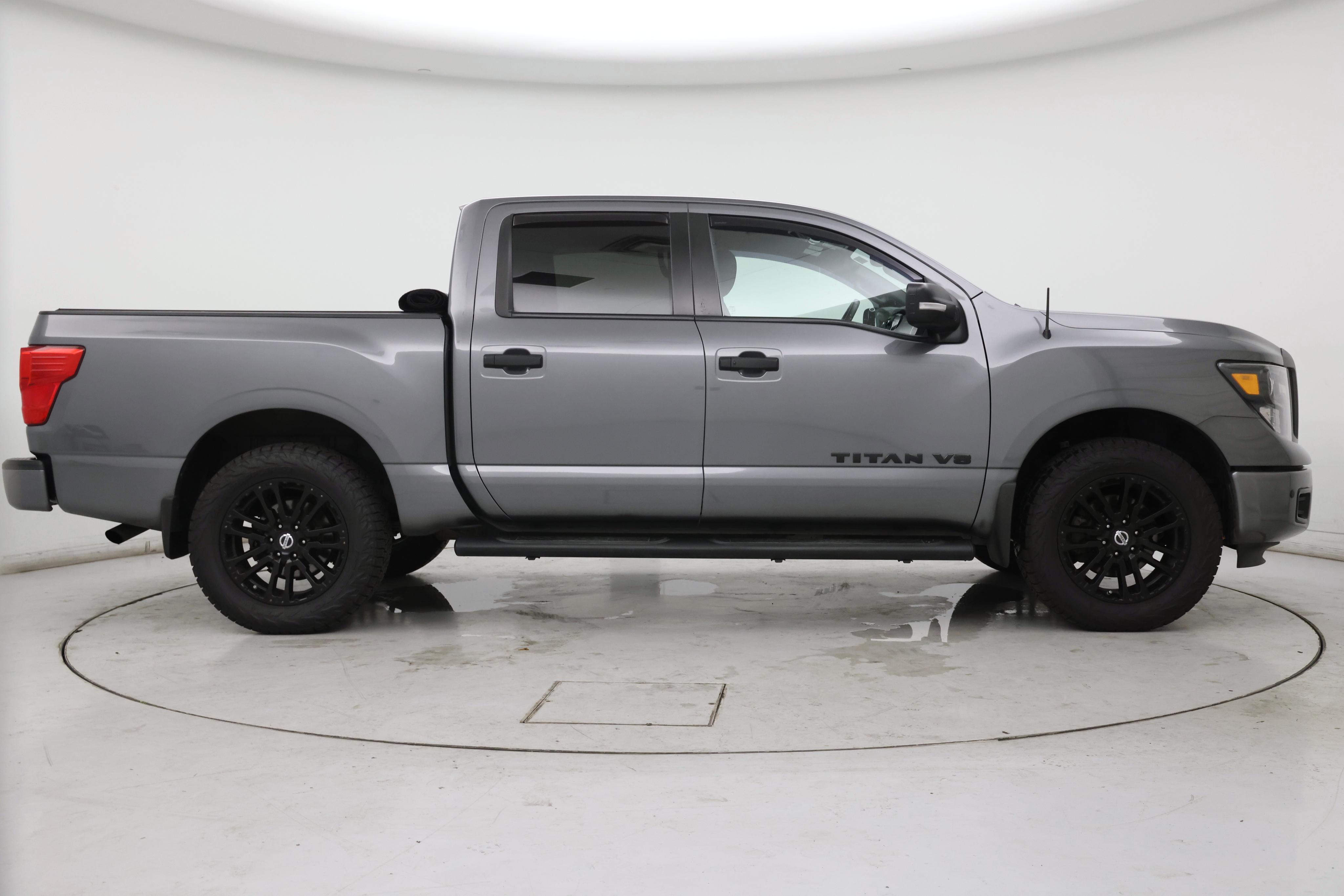 Thumbnail: 2019 Nissan Titan - 7
