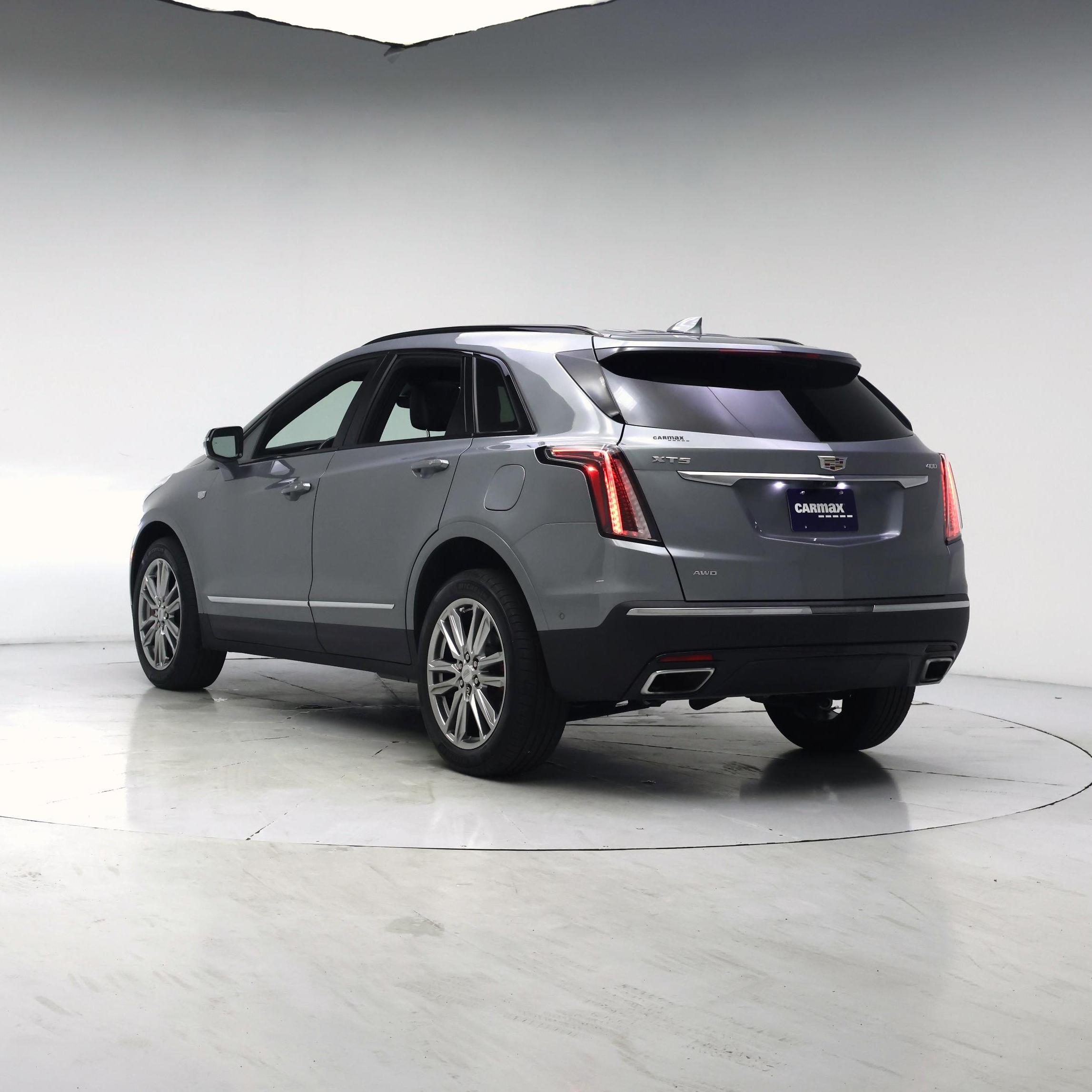 Thumbnail: 2023 Cadillac XT5 - 2