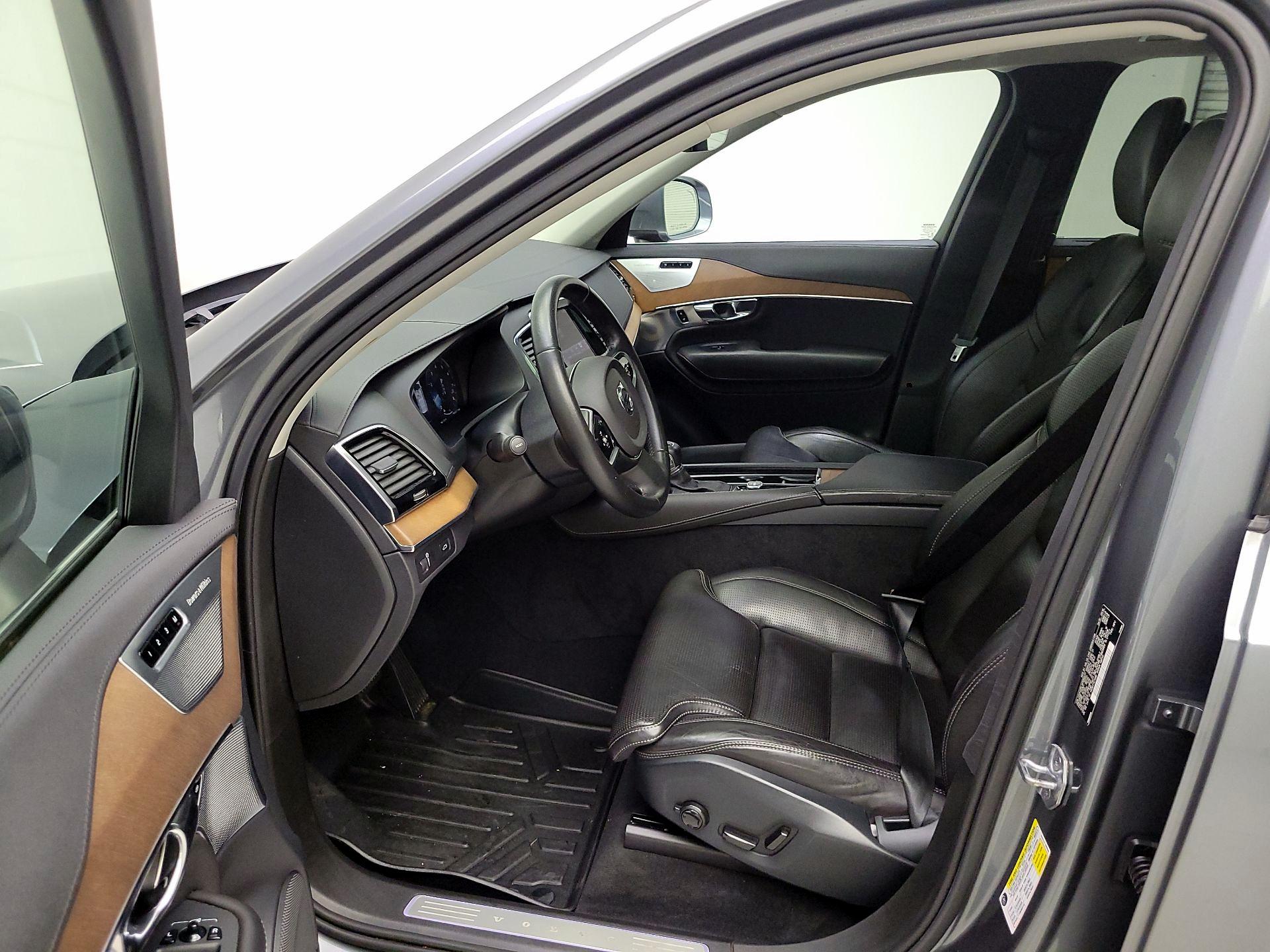 Thumbnail: 2016 Volvo XC90 - 11
