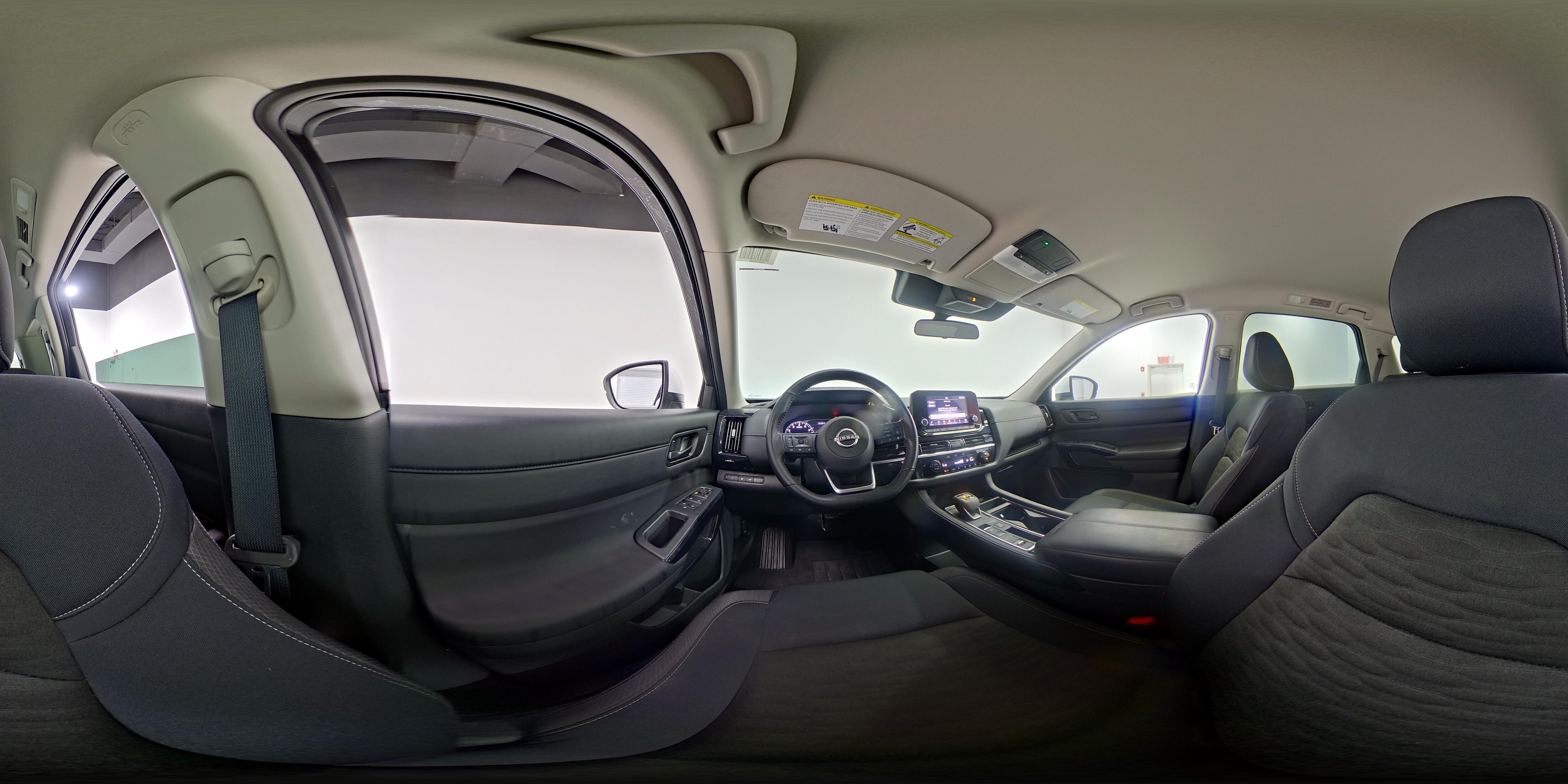 2025 Nissan Pathfinder SV - Photo 28
