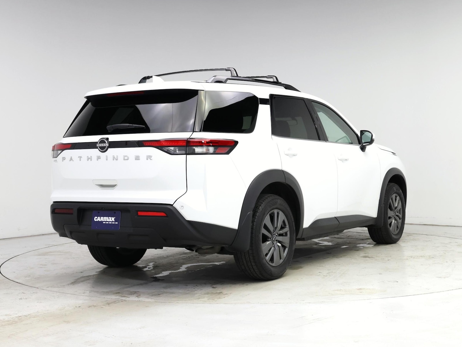 2025 Nissan Pathfinder SV - Photo 9