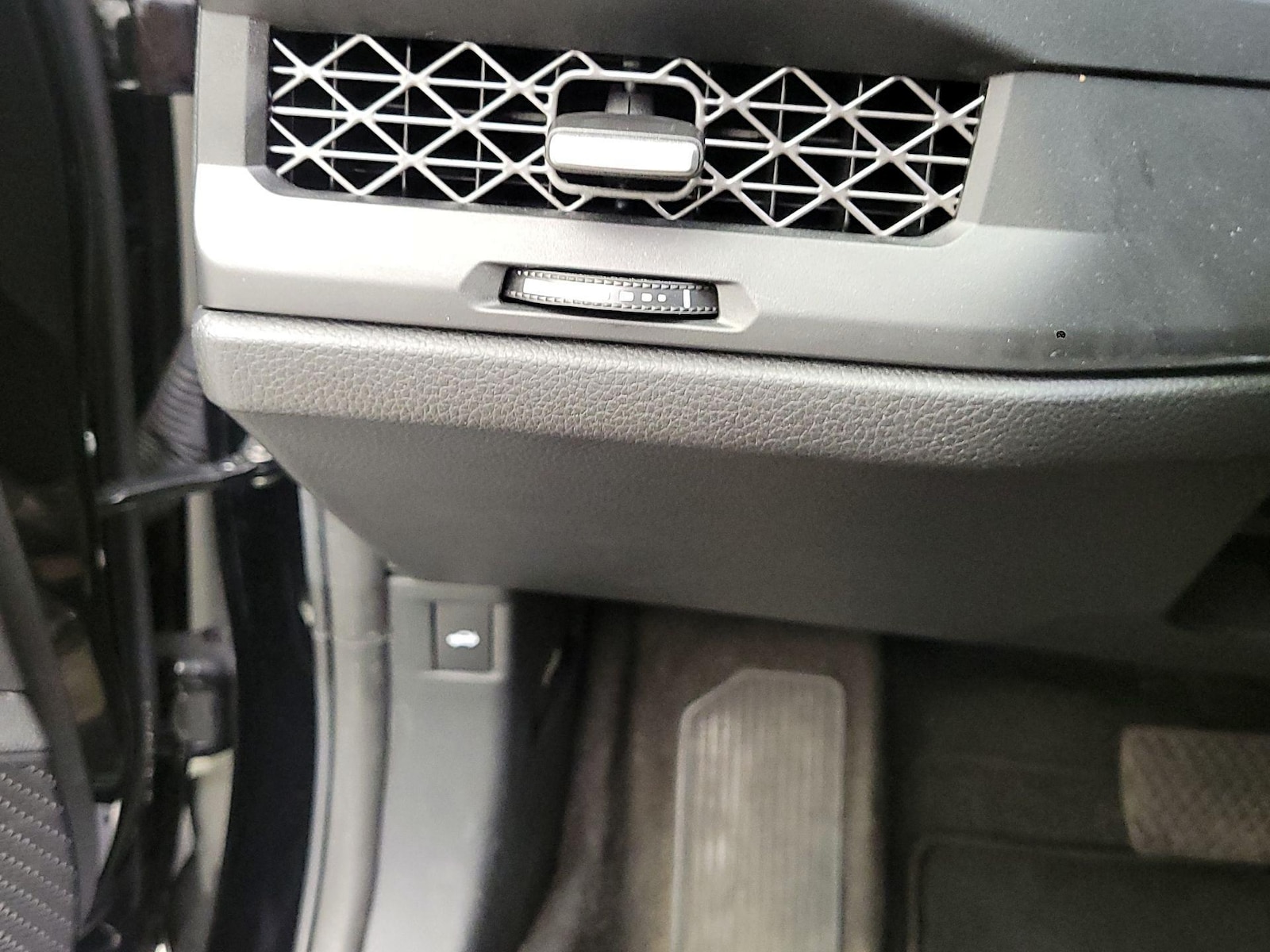 2023 Honda Accord EX - Photo 14