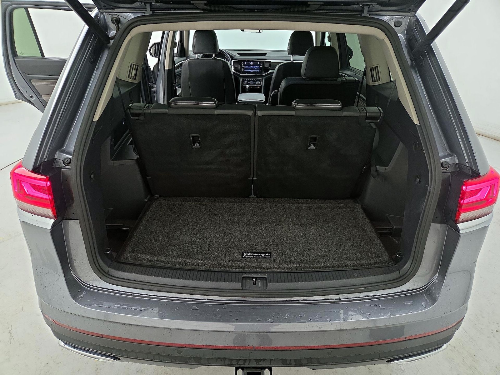 2022 Volkswagen Atlas SE w/Tech - Photo 23
