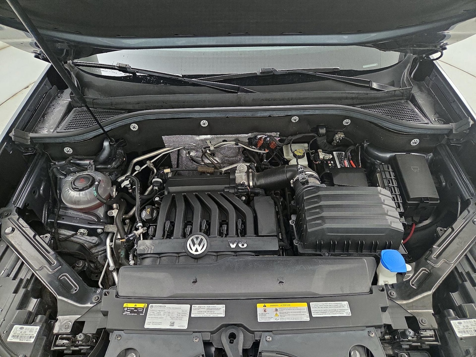 2022 Volkswagen Atlas SE w/Tech - Photo 25