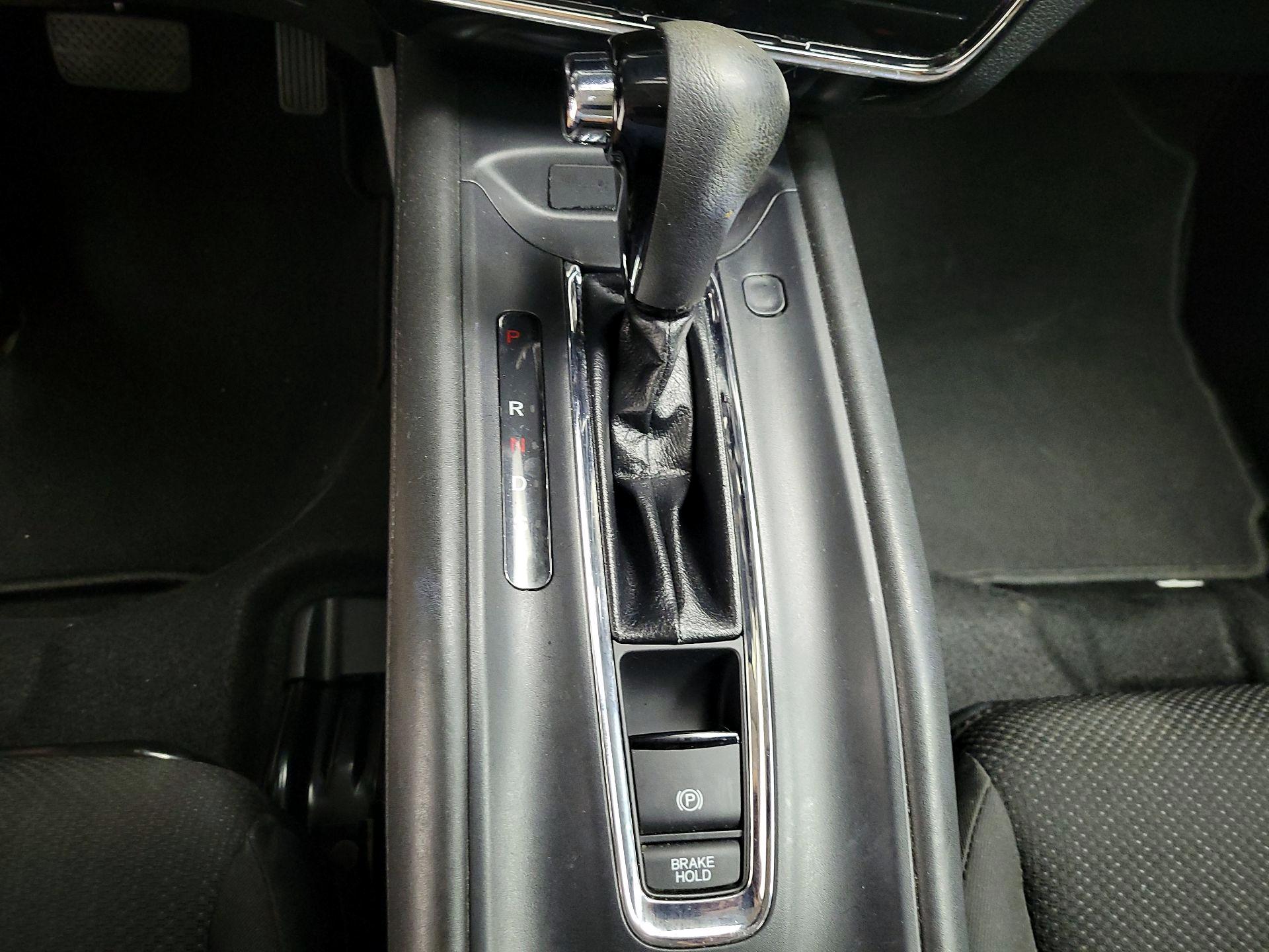 Thumbnail: 2017 Honda HR-V - 17
