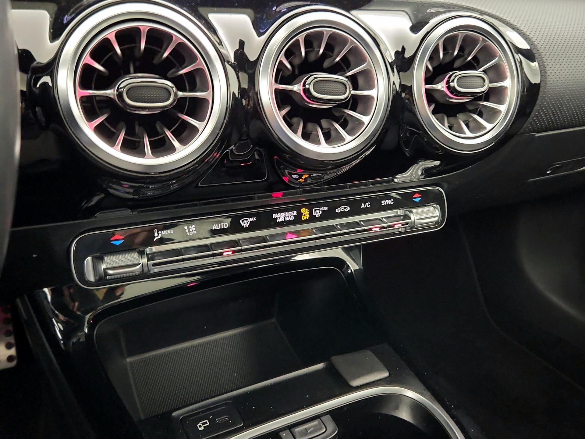 Thumbnail: 2022 Mercedes-Benz A-Class - 16