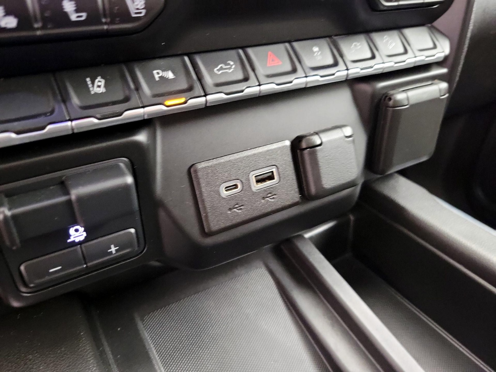 2023 GMC Sierra 3500 Denali HD Denali - Photo 20