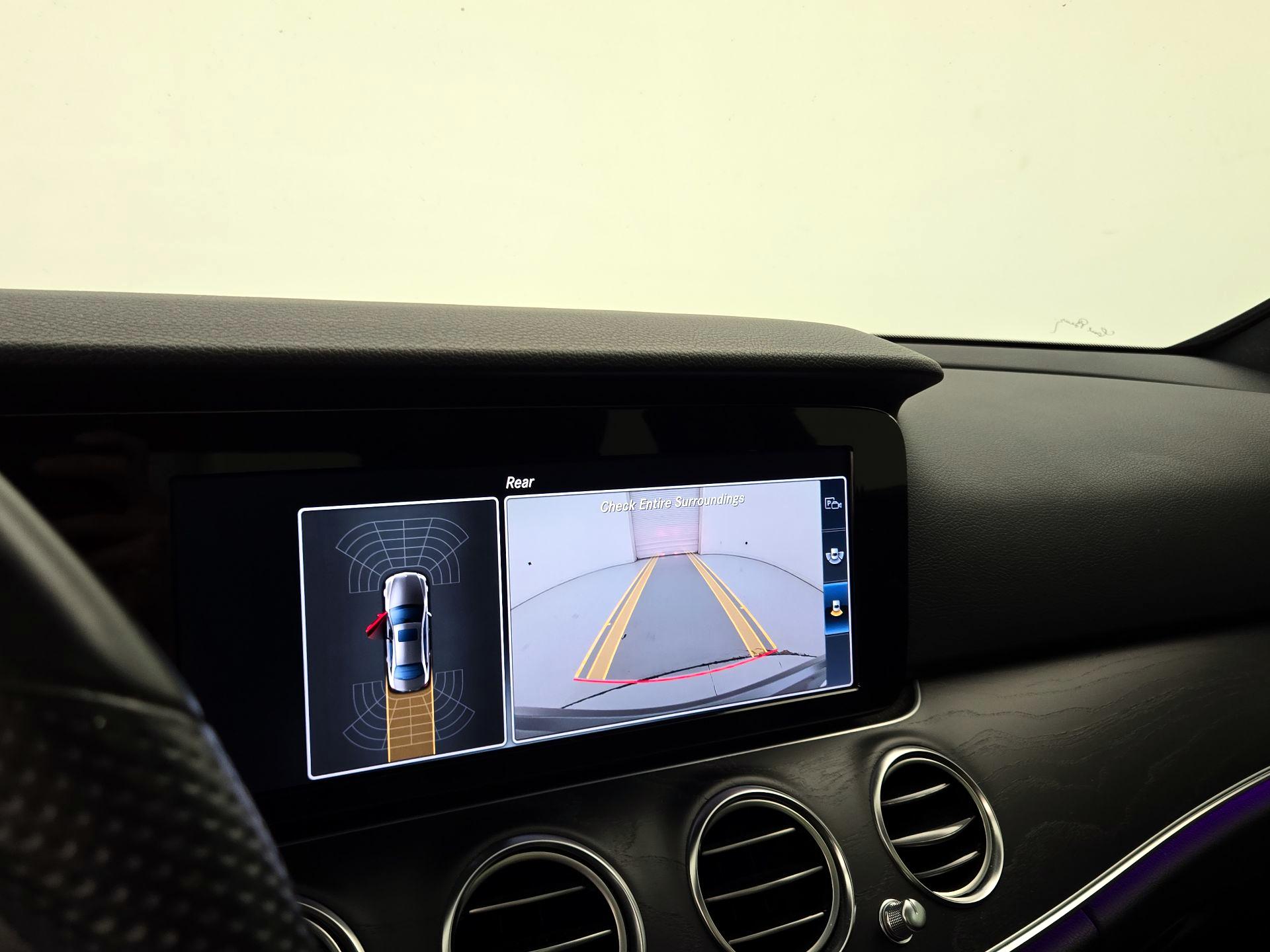 Thumbnail: 2017 Mercedes-Benz E-Class - 15