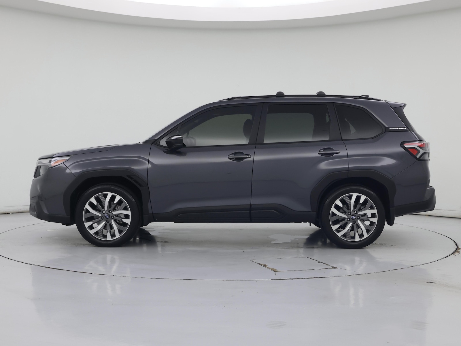2025 Subaru Forester Touring - Photo 4