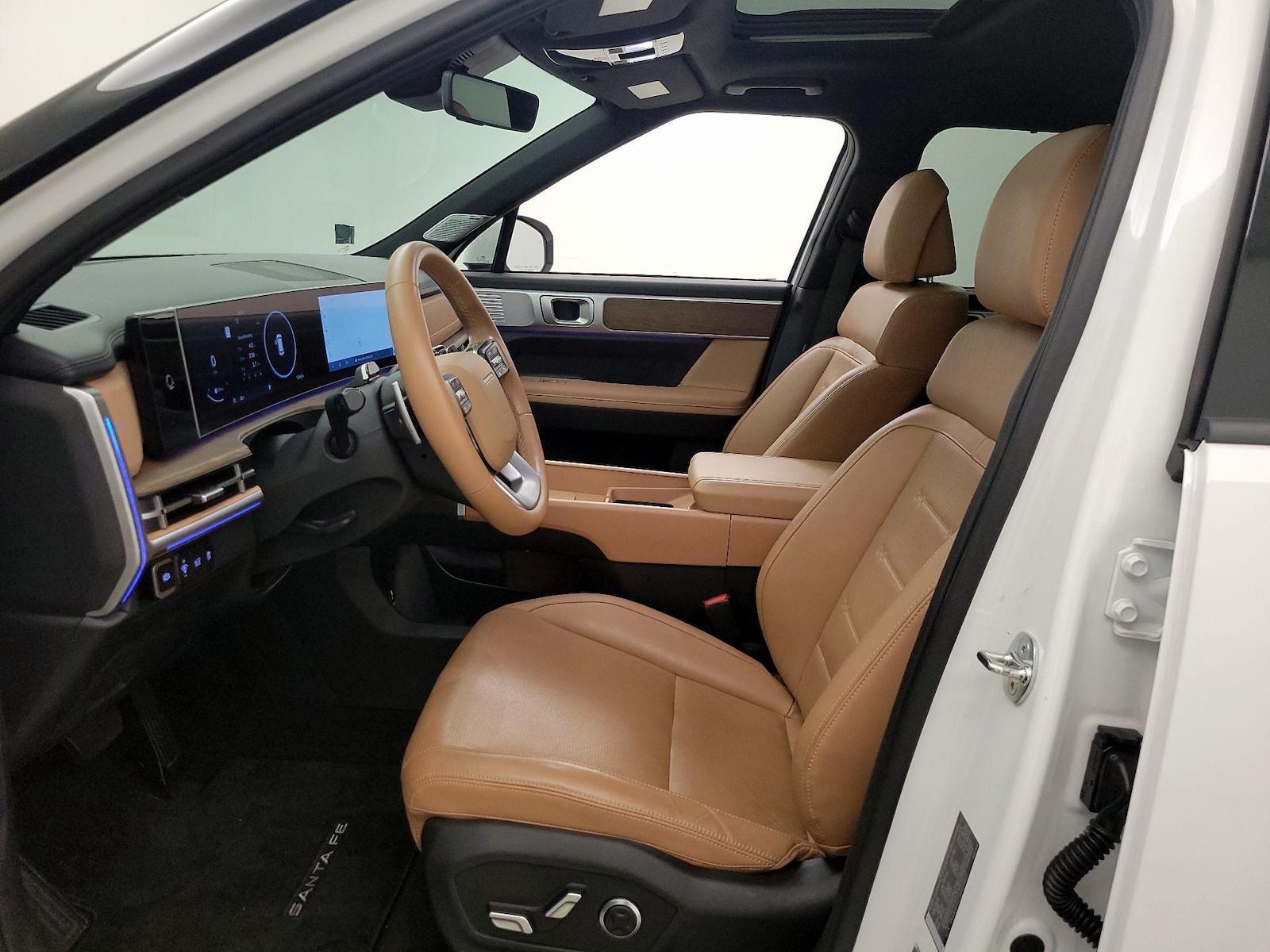 2024 Hyundai Santa Fe Limited - Photo 12