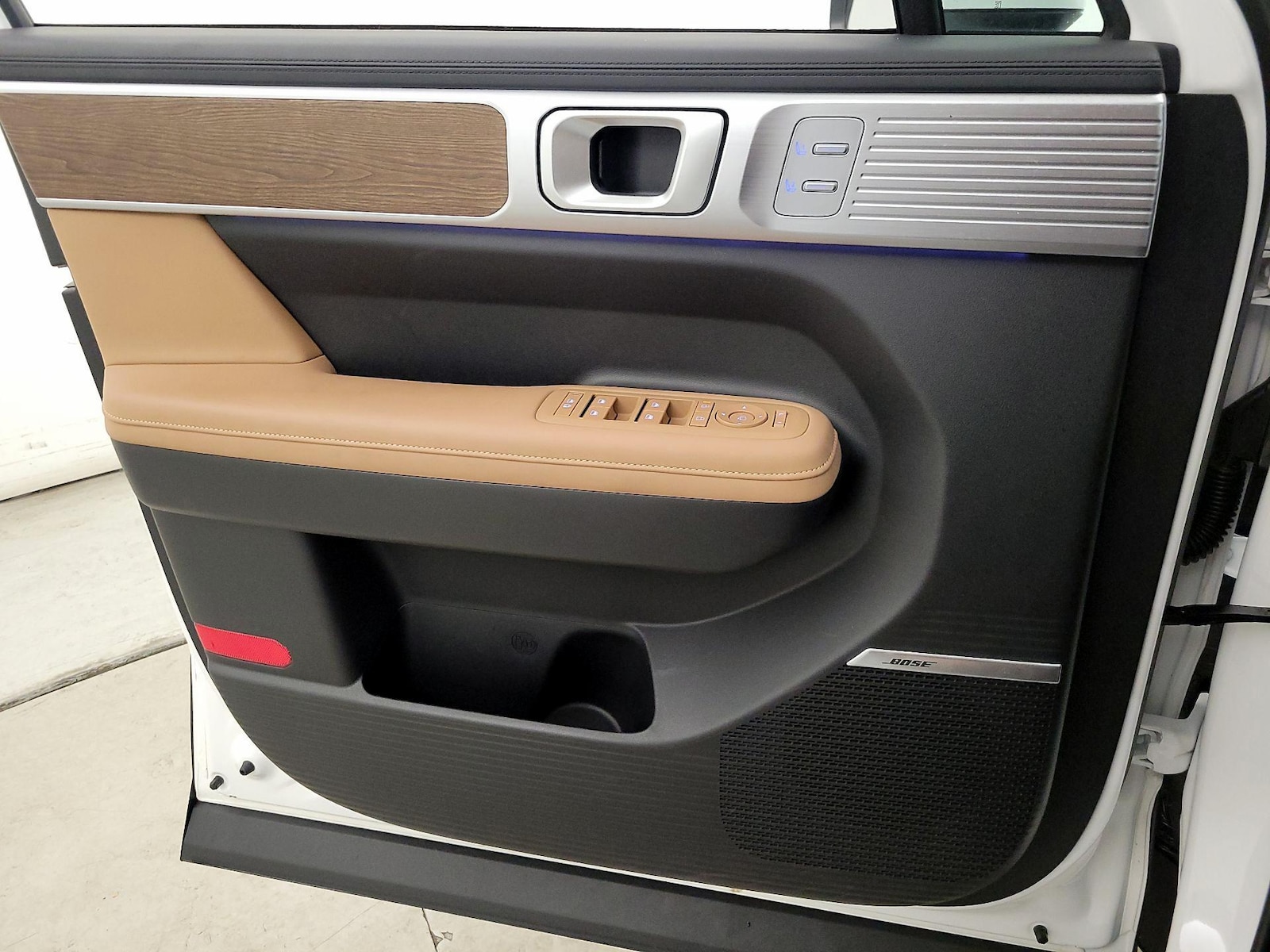2024 Hyundai Santa Fe Limited - Photo 13
