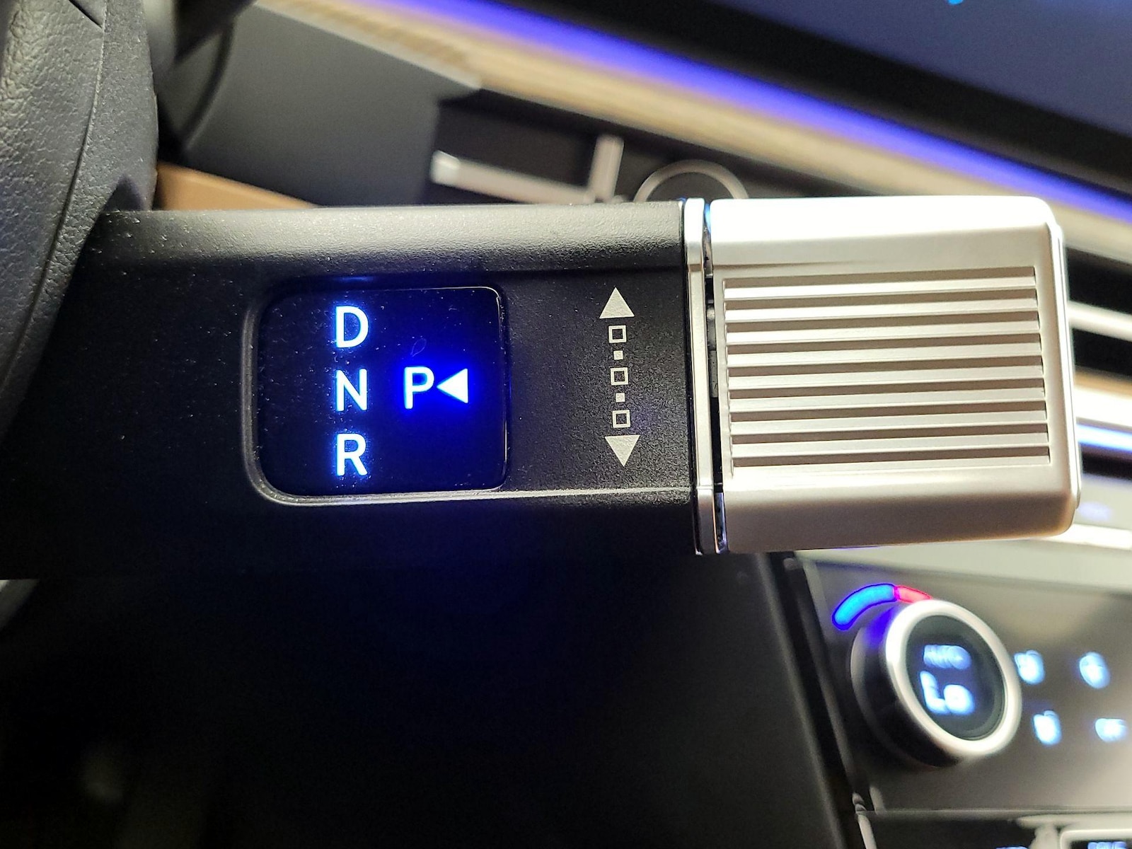 2024 Hyundai Santa Fe Limited - Photo 19
