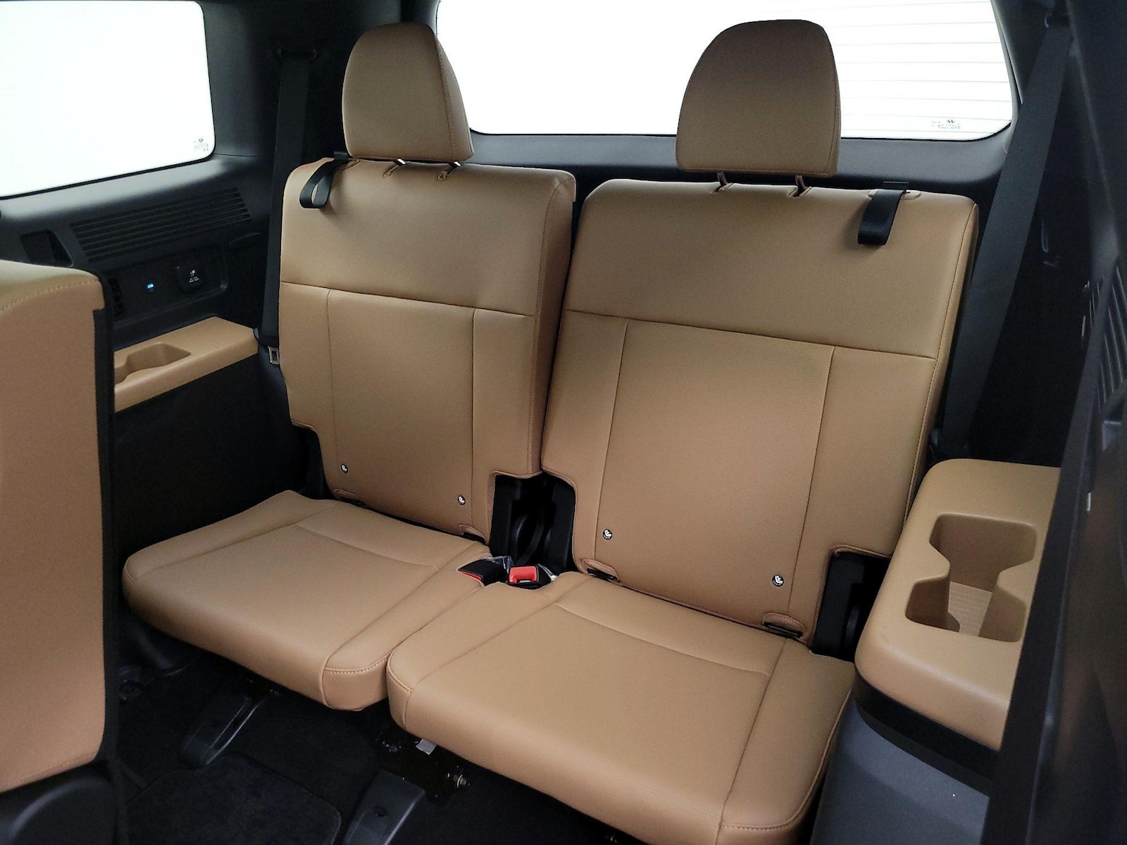 2024 Hyundai Santa Fe Limited - Photo 23