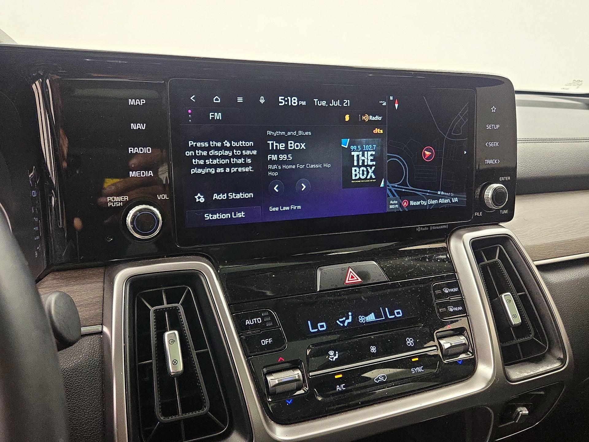 Thumbnail: 2023 Kia Sorento - 16