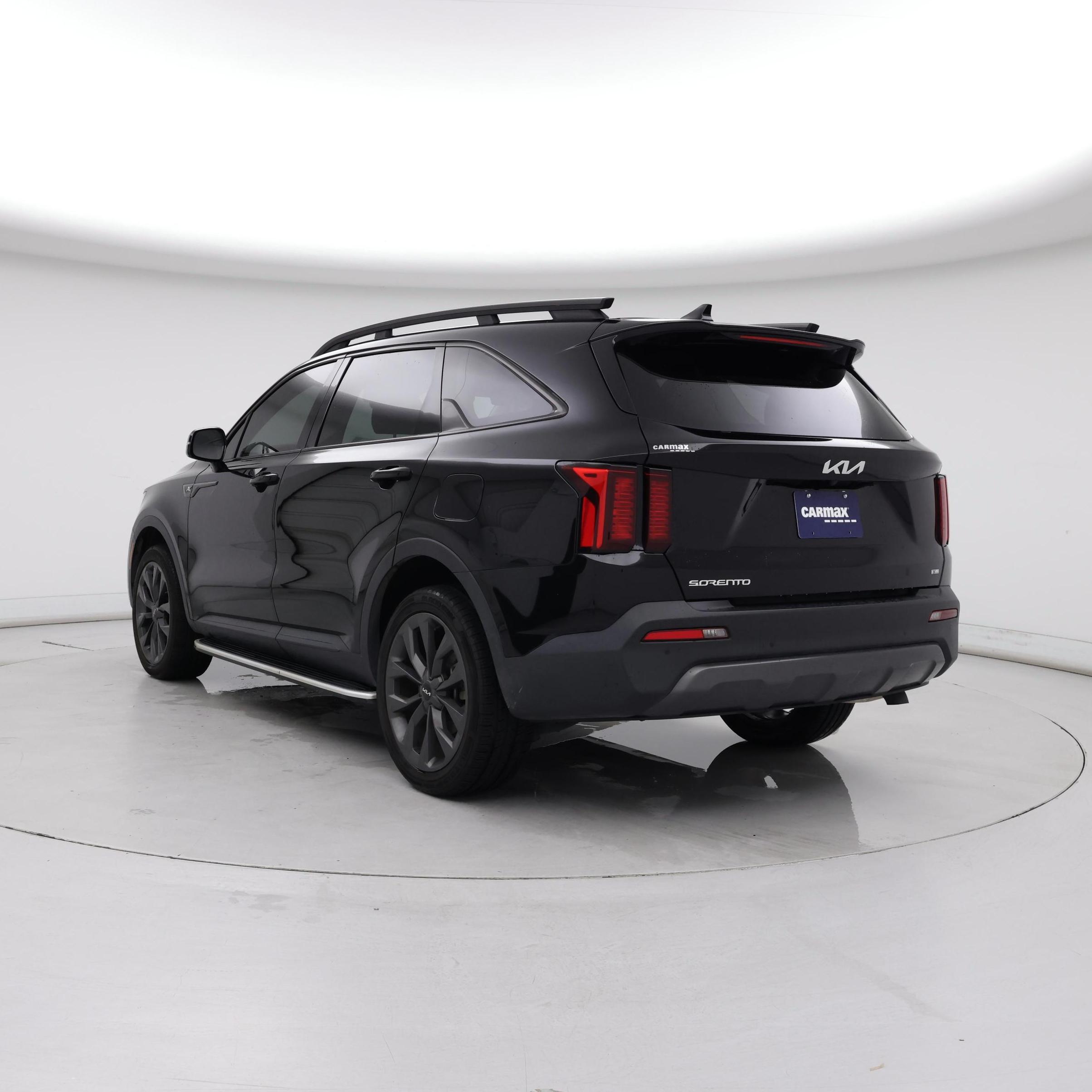 Thumbnail: 2023 Kia Sorento - 2