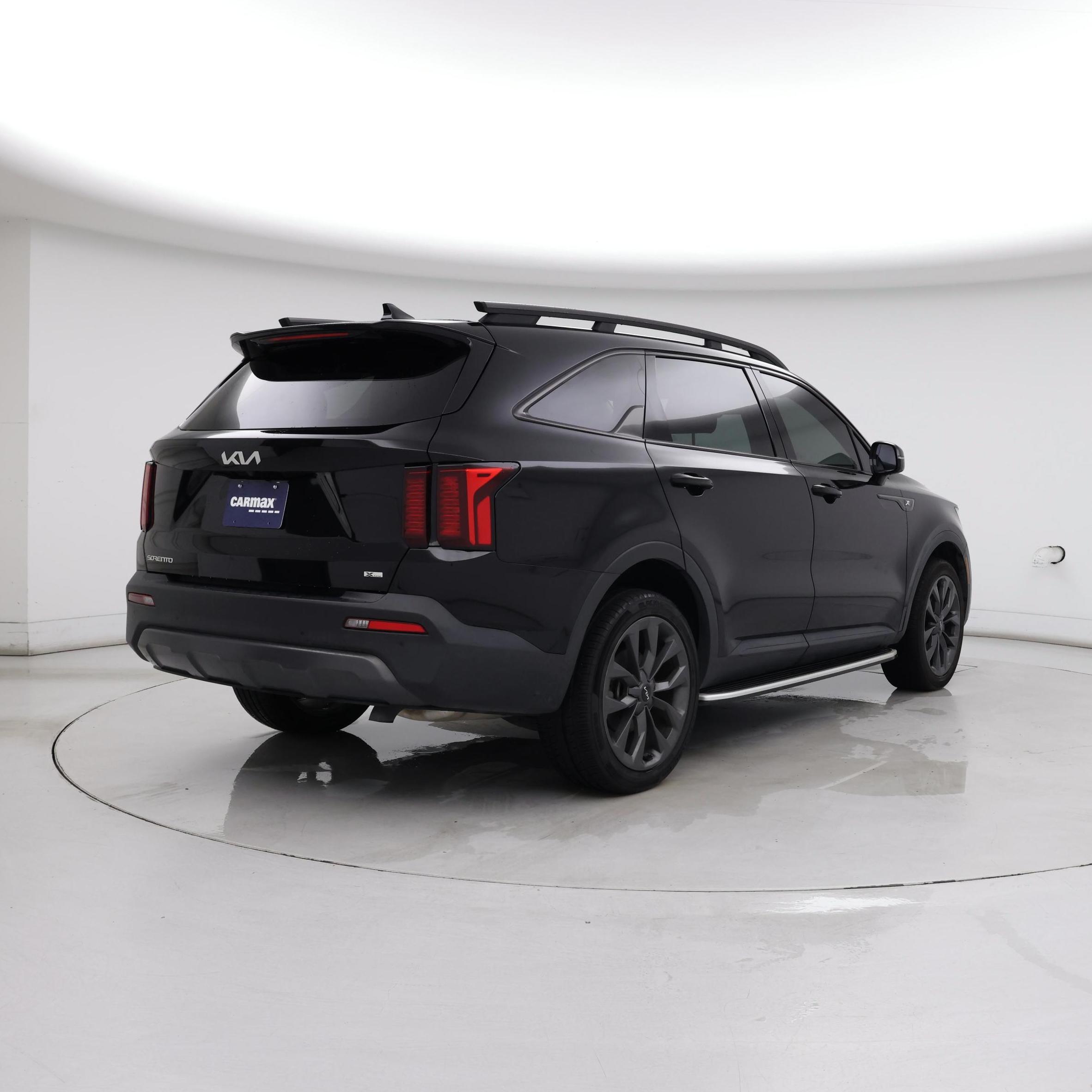 Thumbnail: 2023 Kia Sorento - 8
