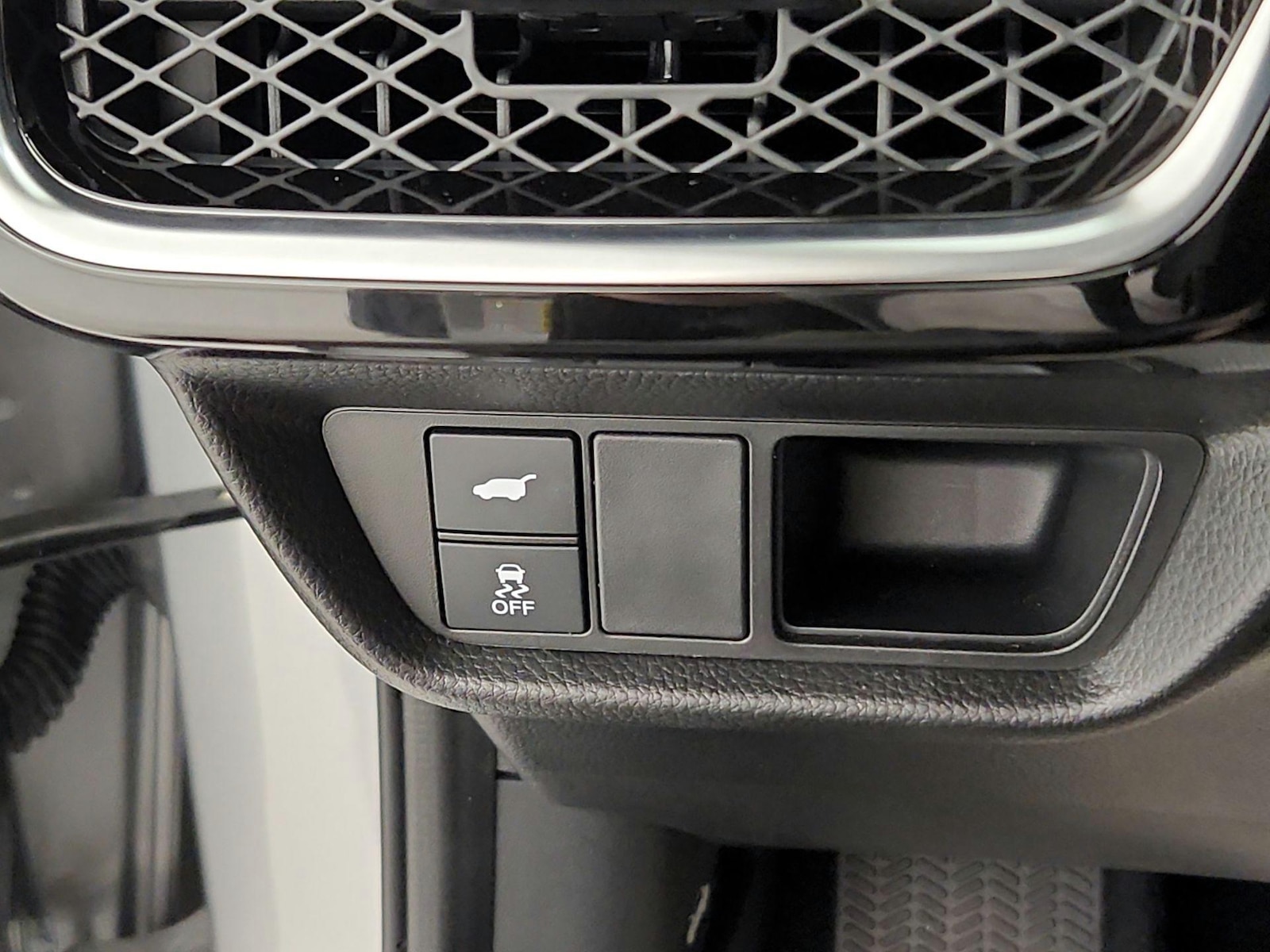 2025 Acura ADX Base - Photo 14
