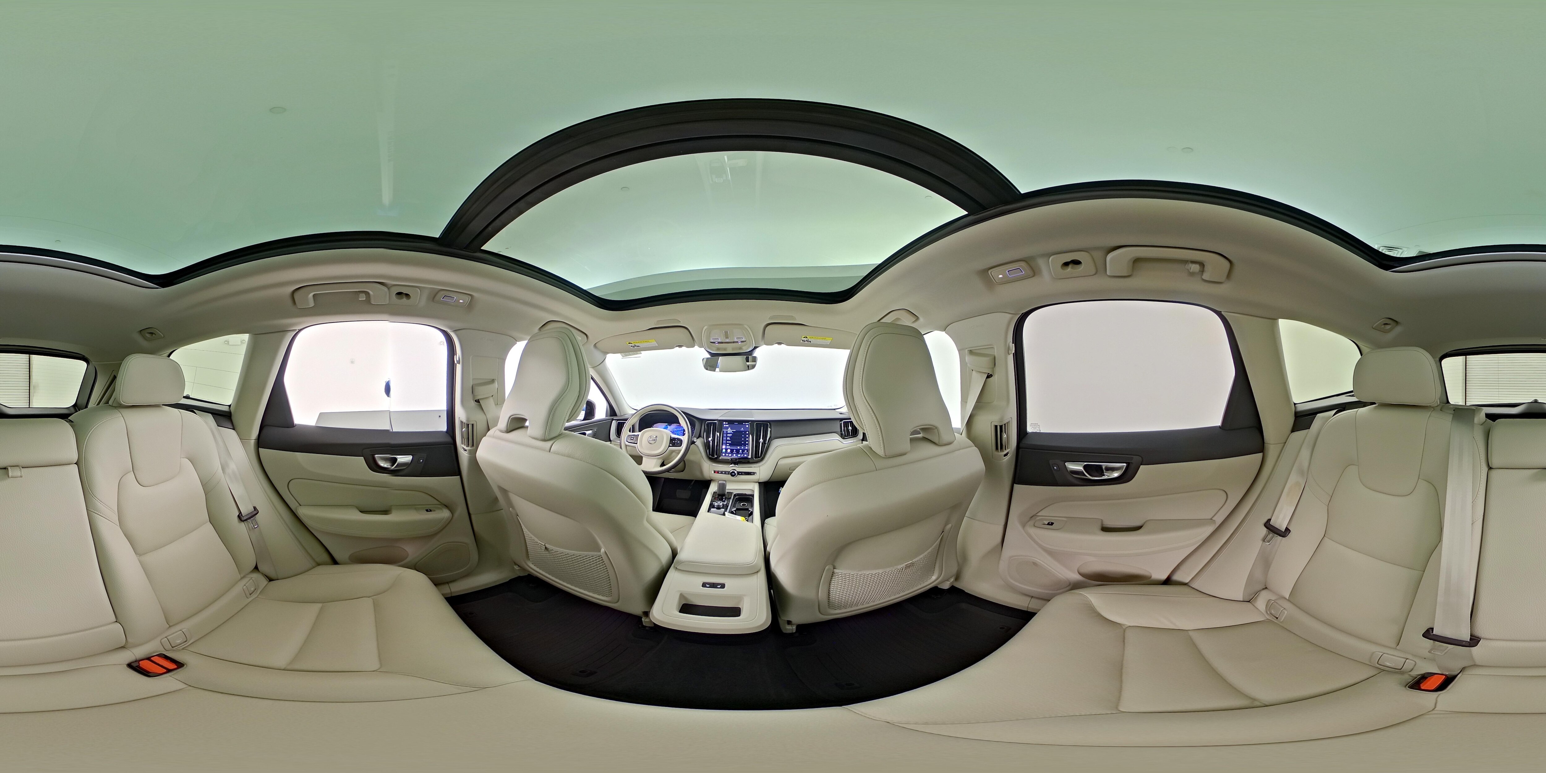 2025 Volvo XC60 Plus - Photo 26