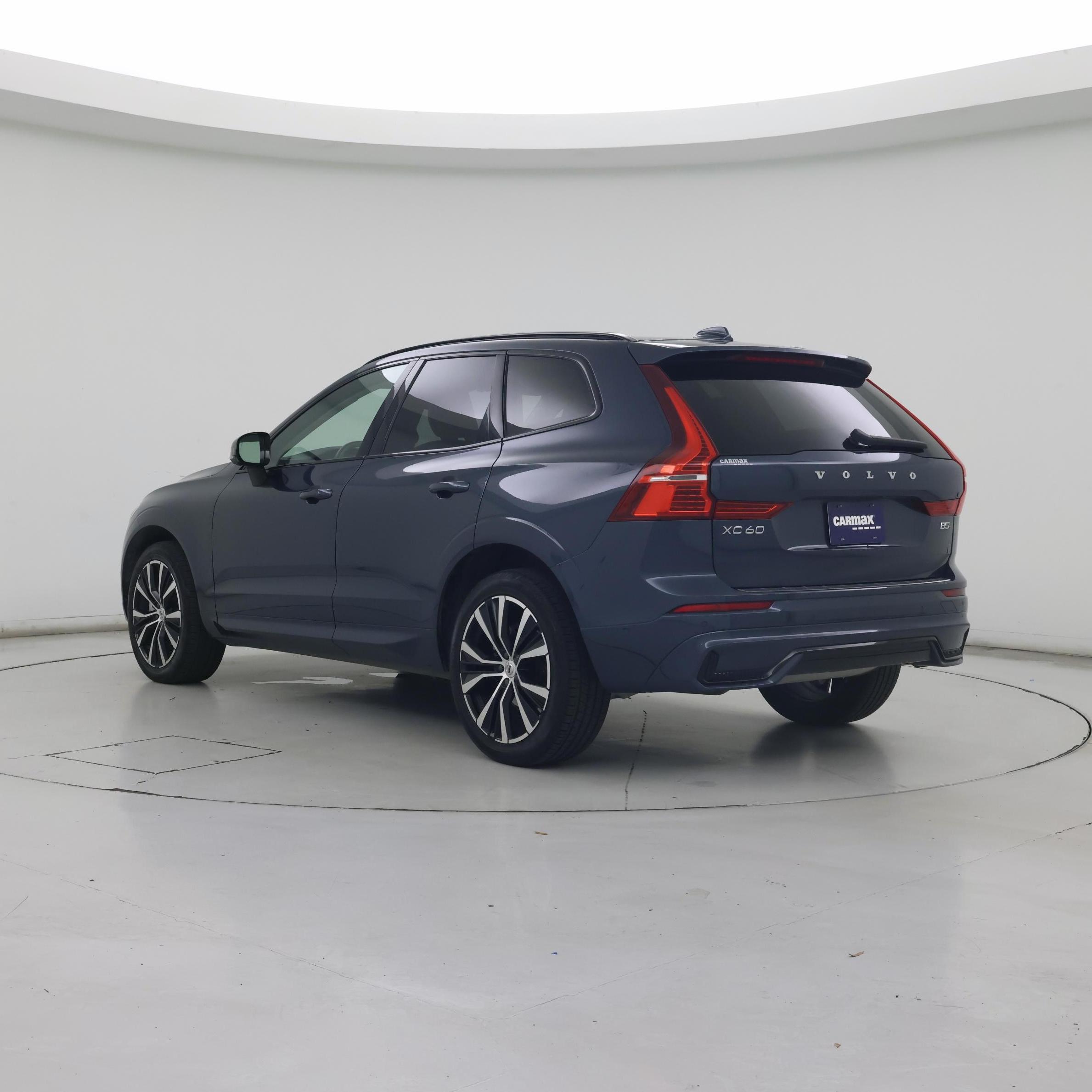 Thumbnail: 2025 Volvo XC60 - 2