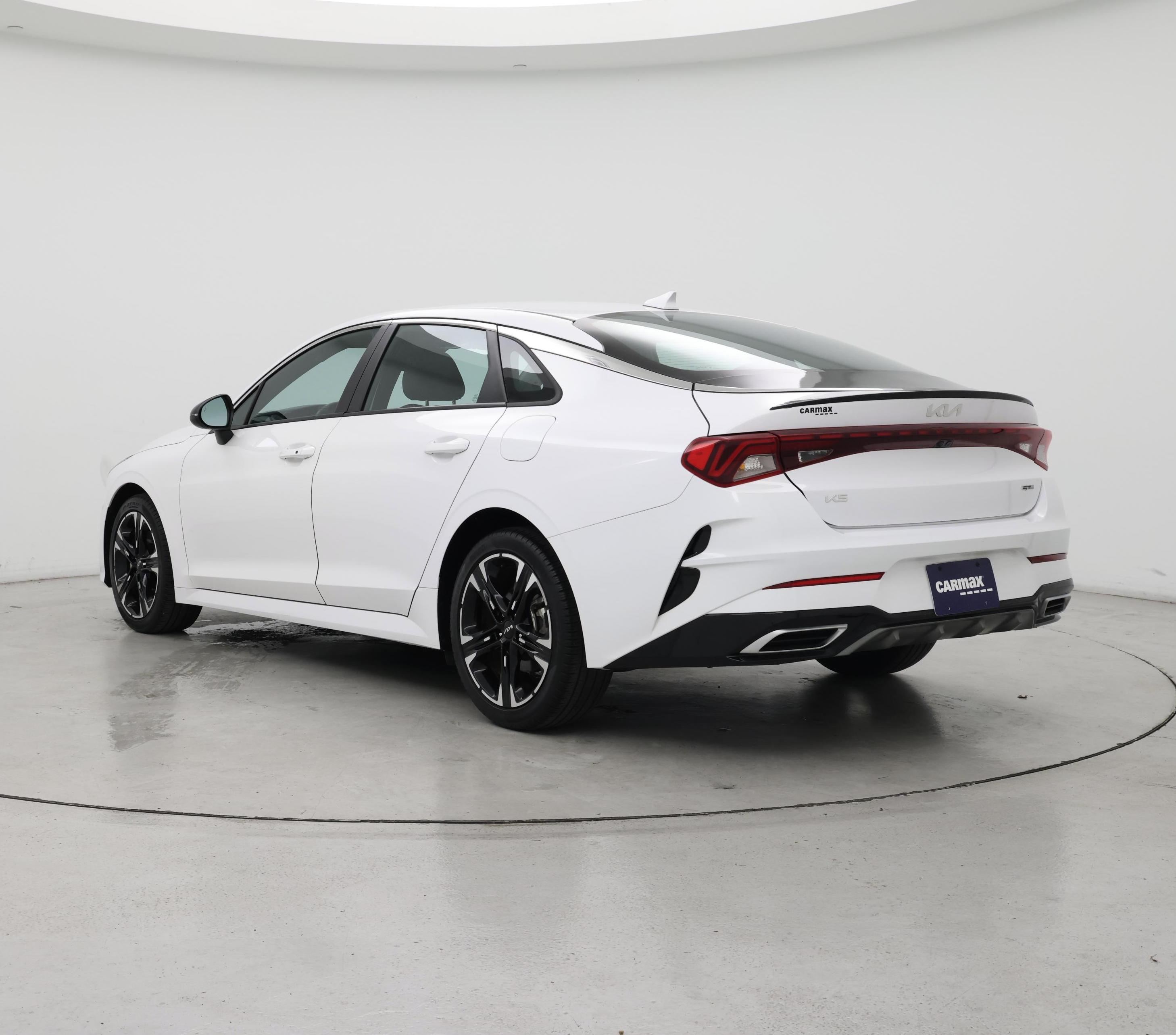 Thumbnail: 2023 Kia K5 - 2