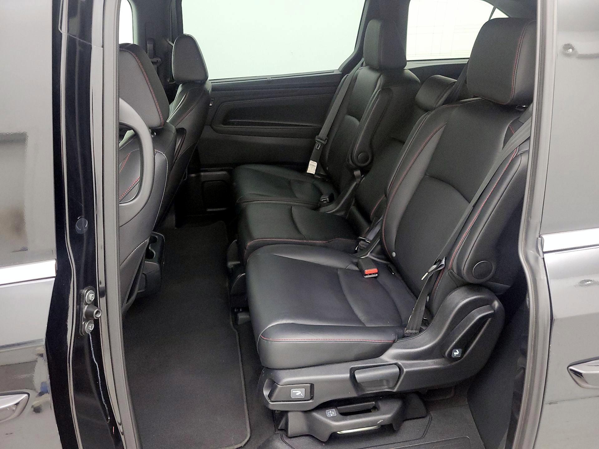 Thumbnail: 2023 Honda Odyssey - 20