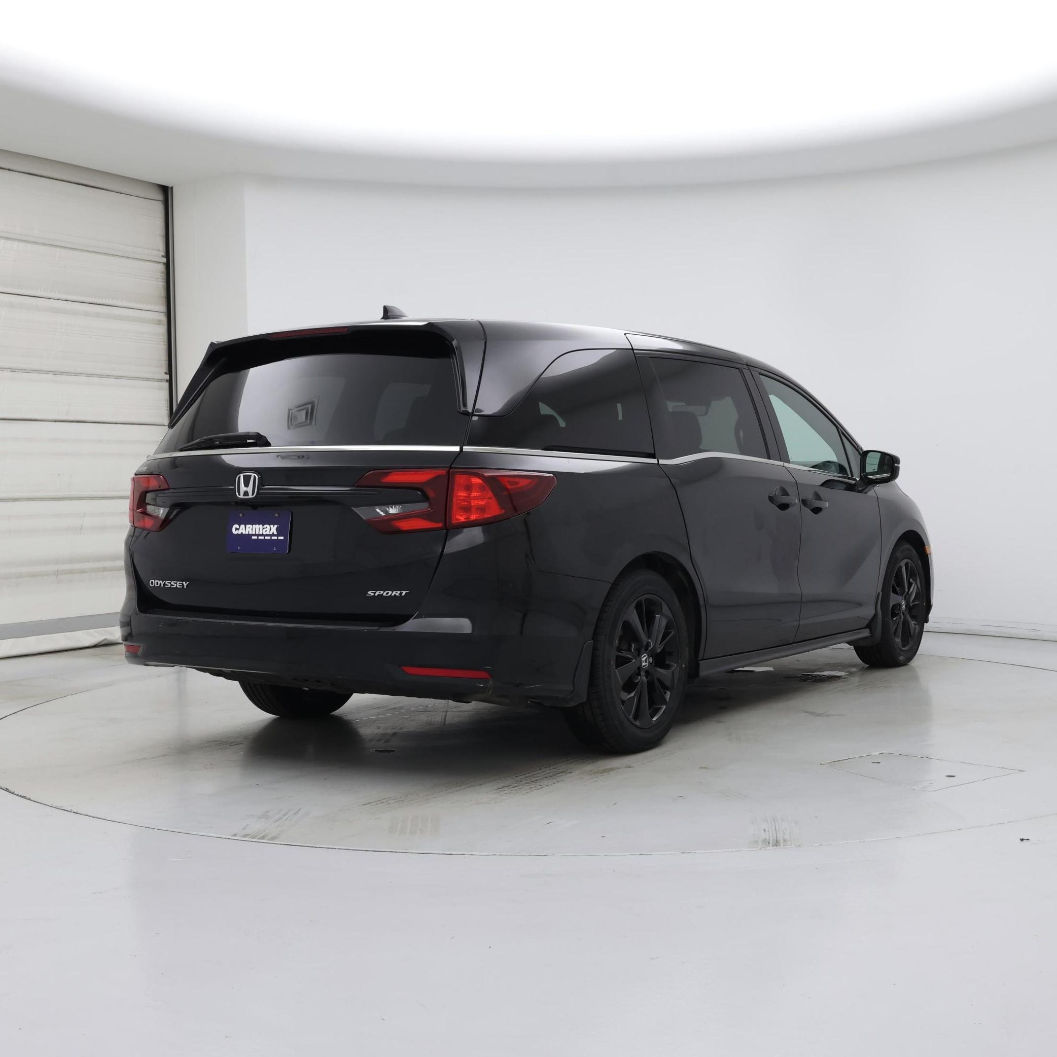 Thumbnail: 2023 Honda Odyssey - 8