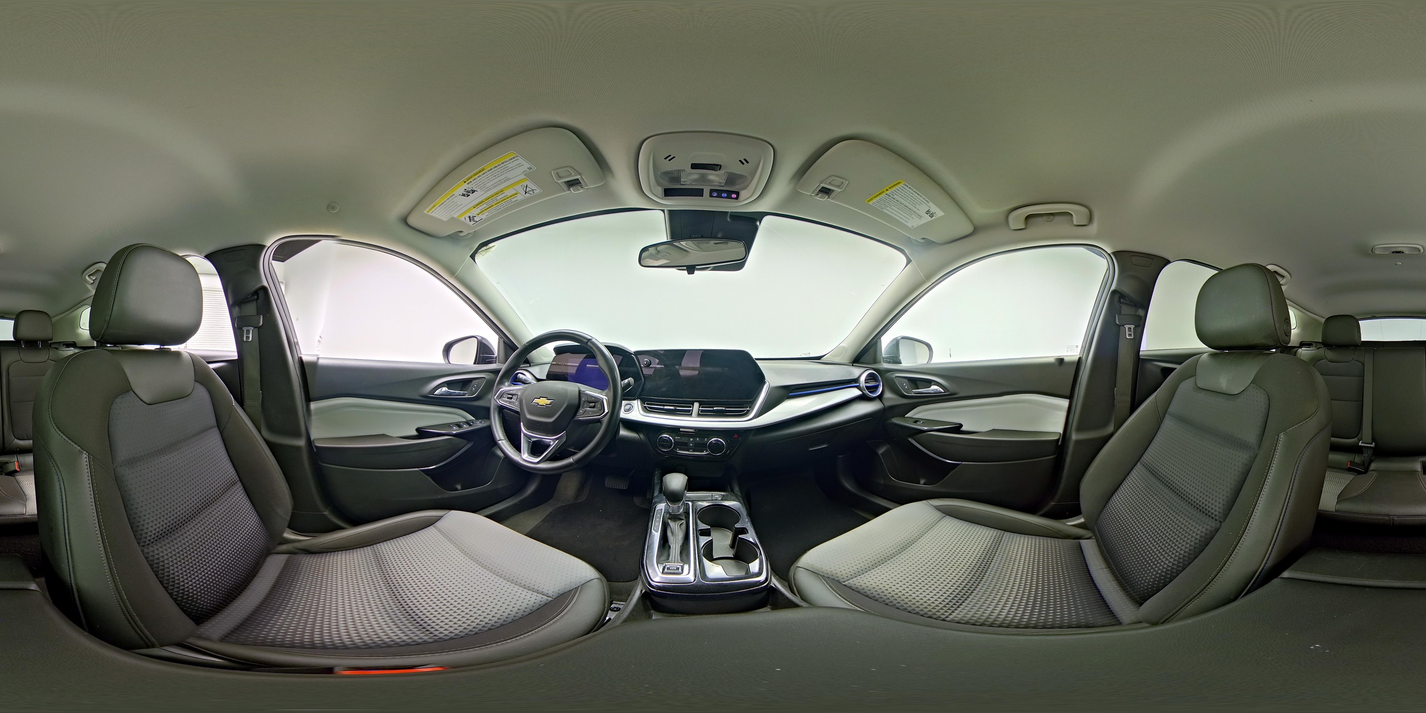 2025 Chevrolet Trax LT - Photo 22
