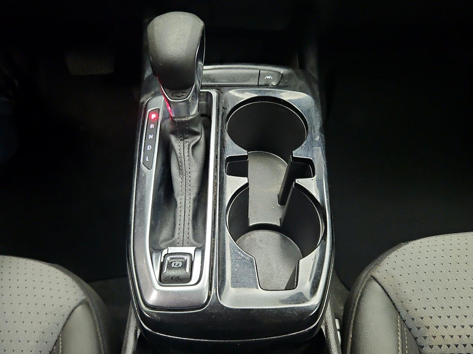 2025 Chevrolet Trax LT - Photo 16