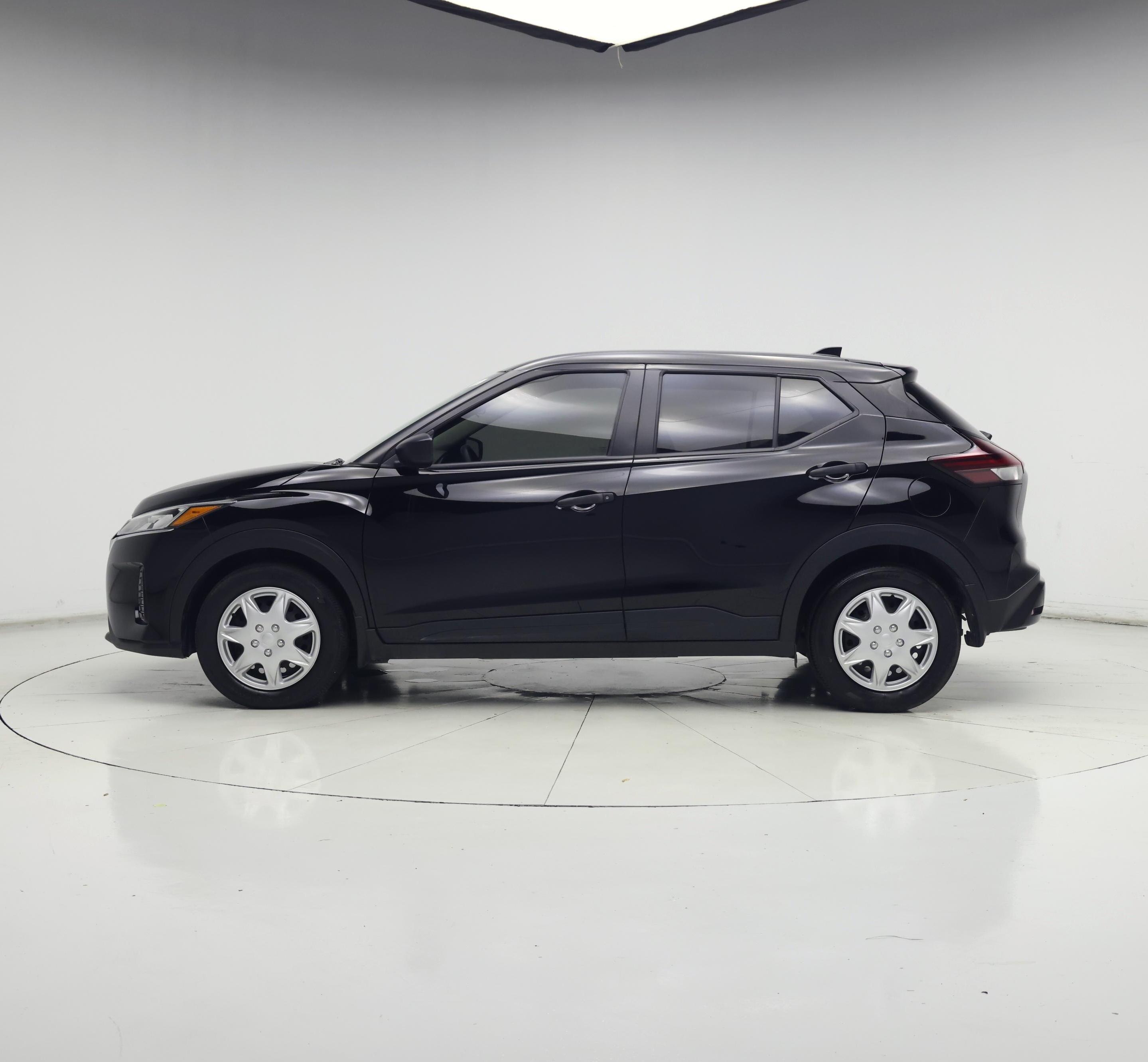 Thumbnail: 2024 Nissan Kicks - 3