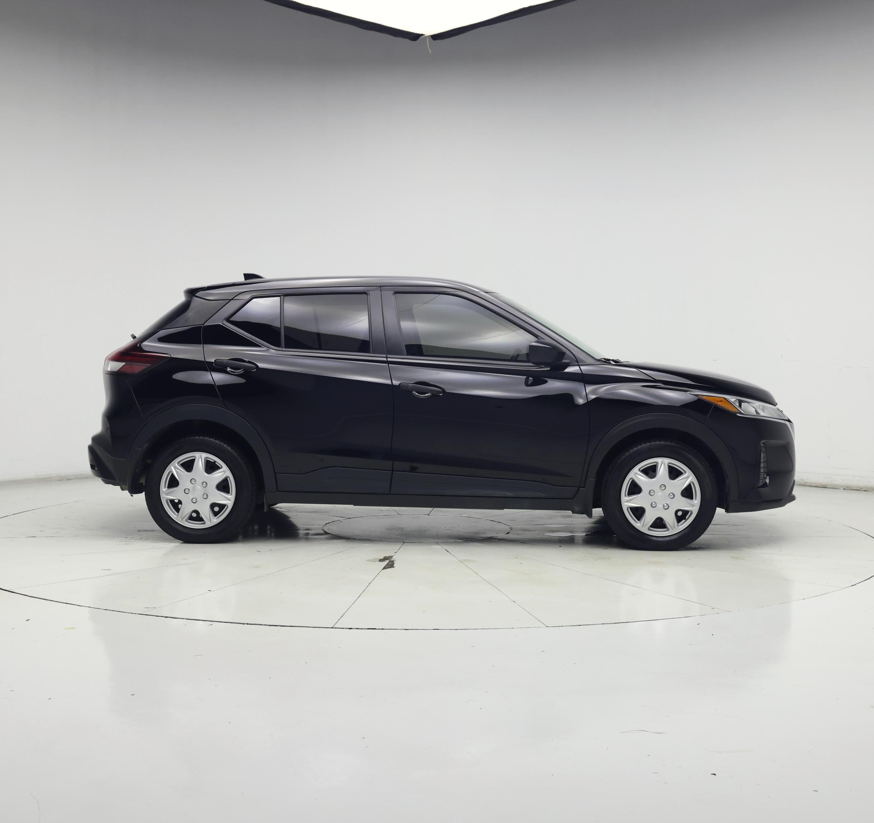 Thumbnail: 2024 Nissan Kicks - 7