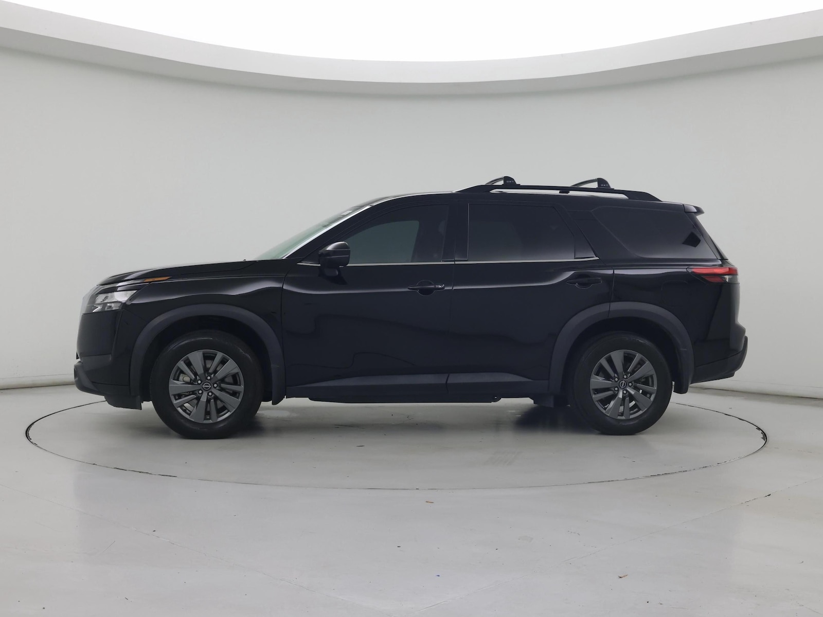 2024 Nissan Pathfinder SV - Photo 4