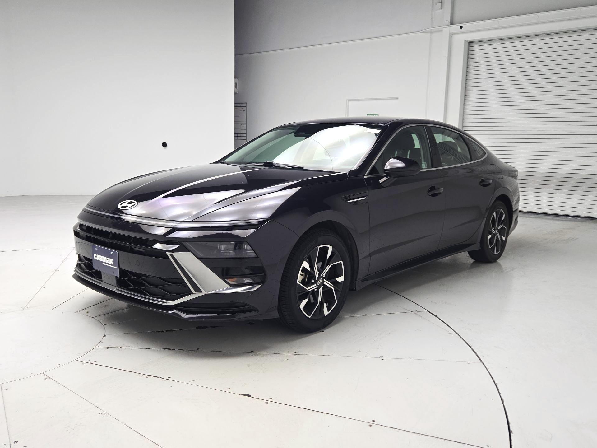 Thumbnail: 2024 Hyundai Sonata - 3