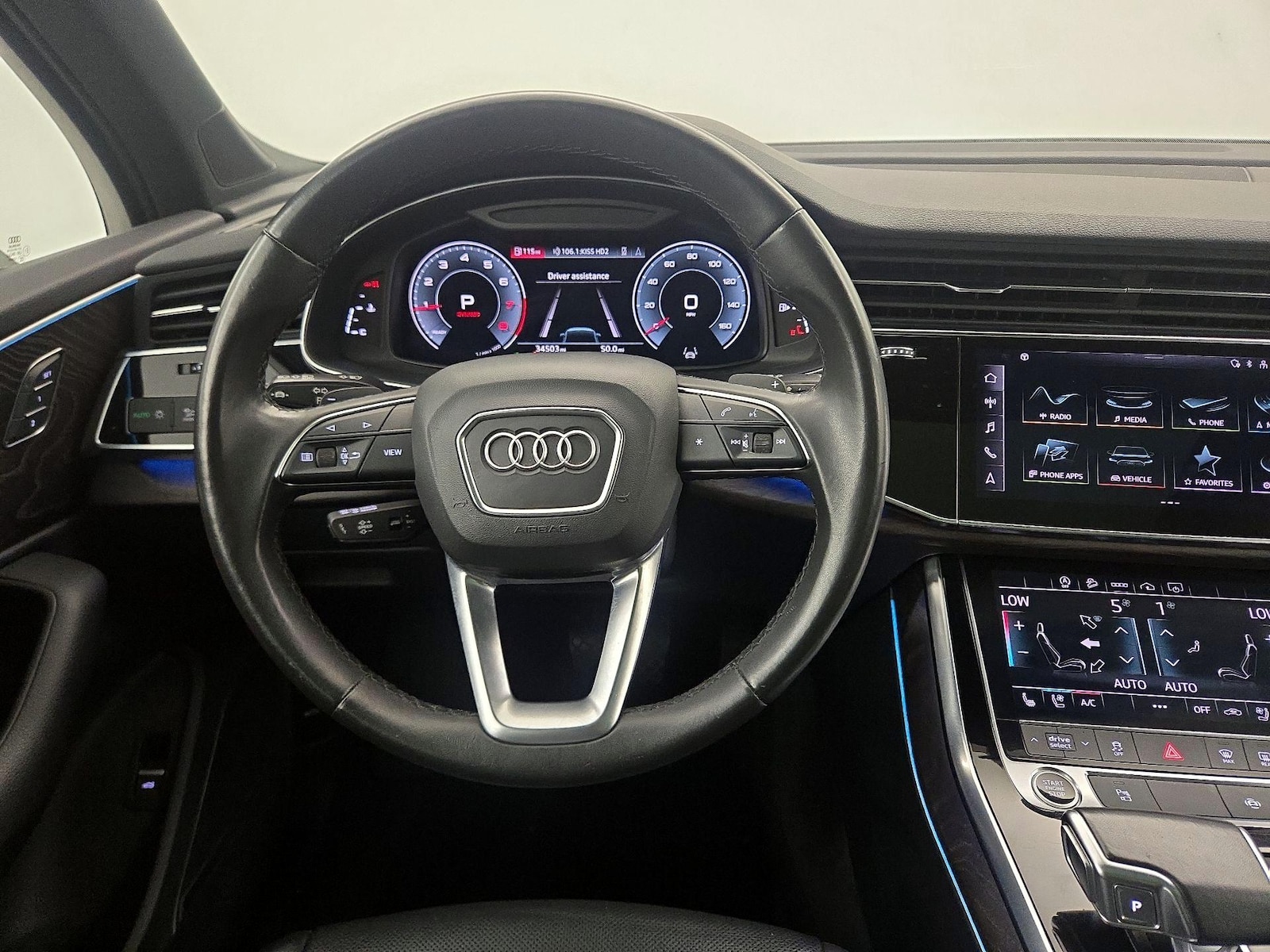 2022 Audi Q7 Premium Plus - Photo 11