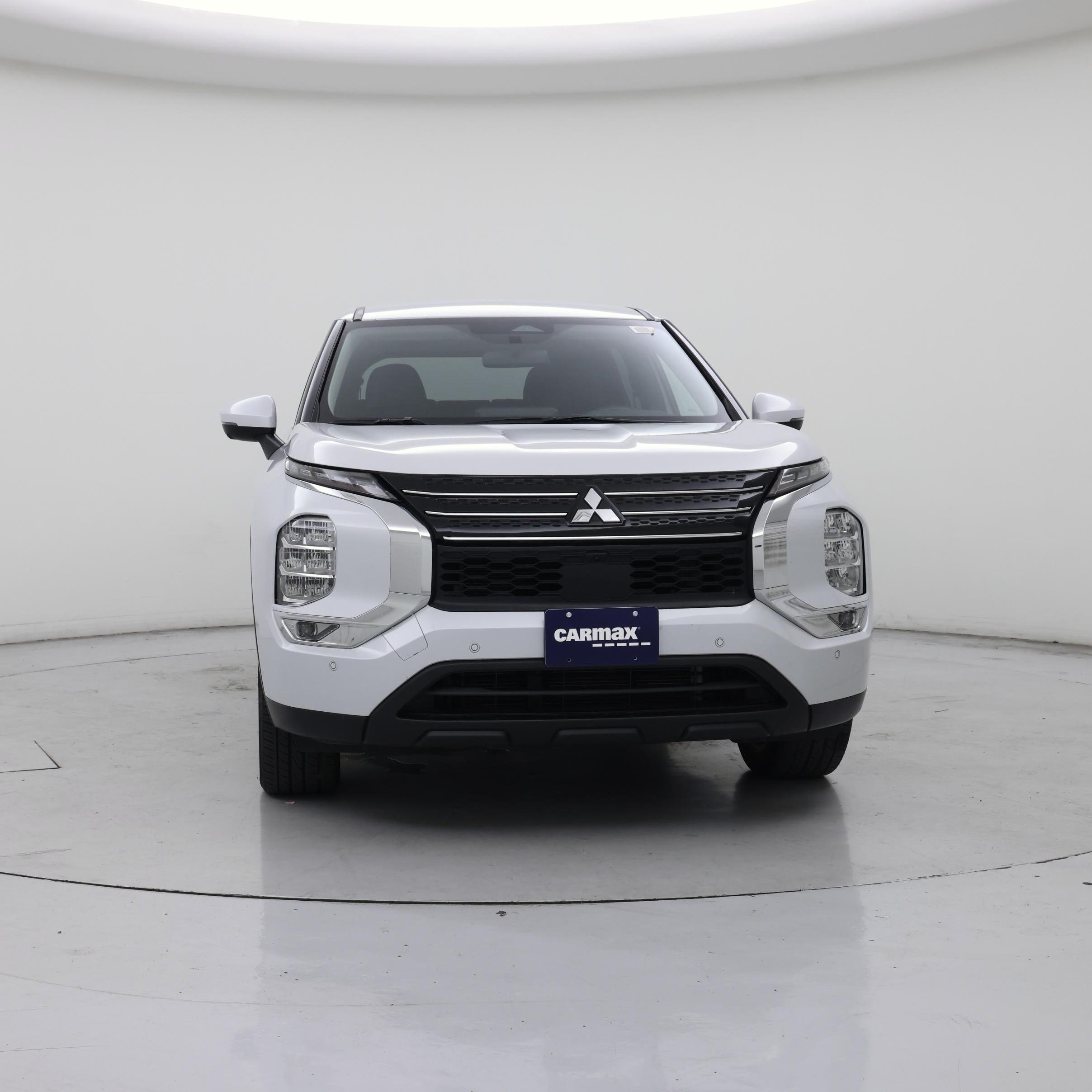 Thumbnail: 2024 Mitsubishi Outlander - 5