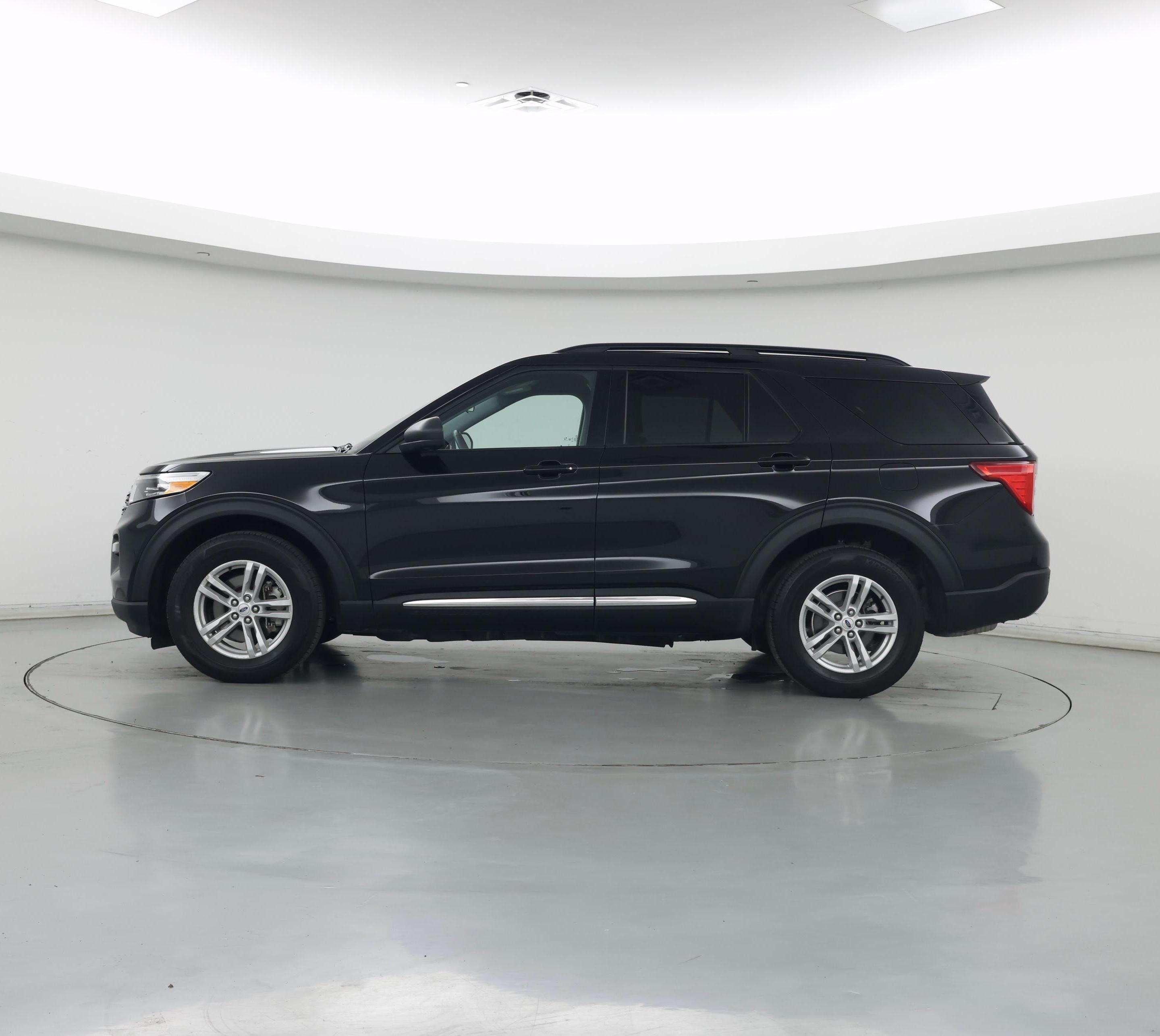 Thumbnail: 2024 Ford Explorer - 3