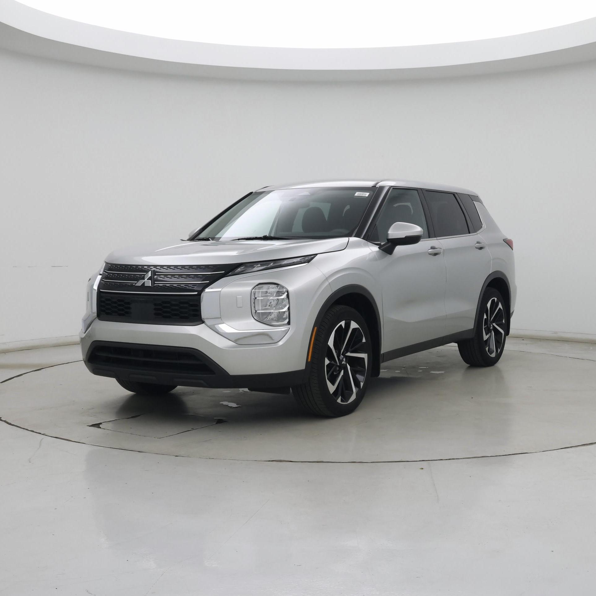 Thumbnail: 2022 Mitsubishi Outlander - 4