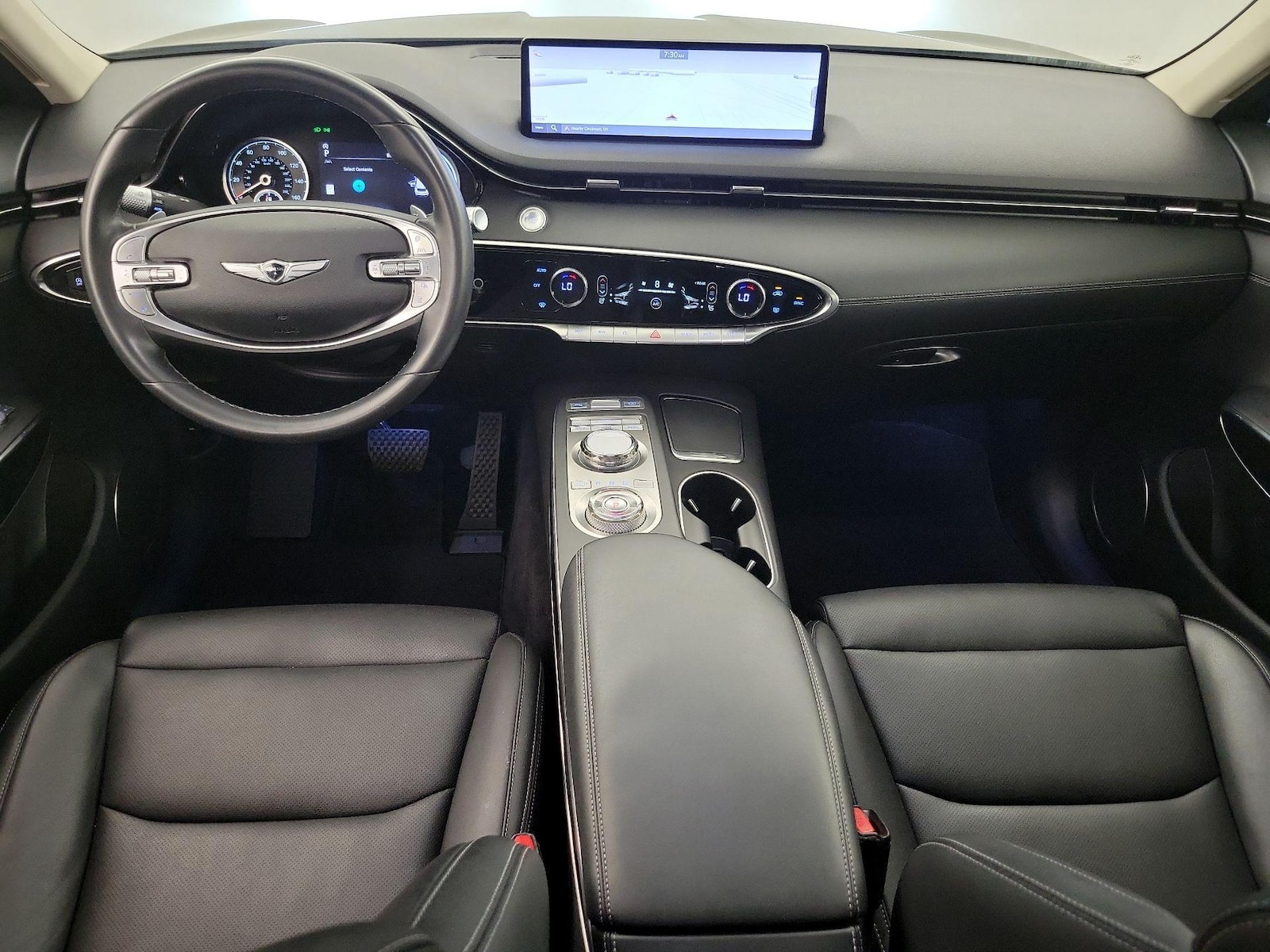2025 GENESIS GV70 Standard - Photo 10