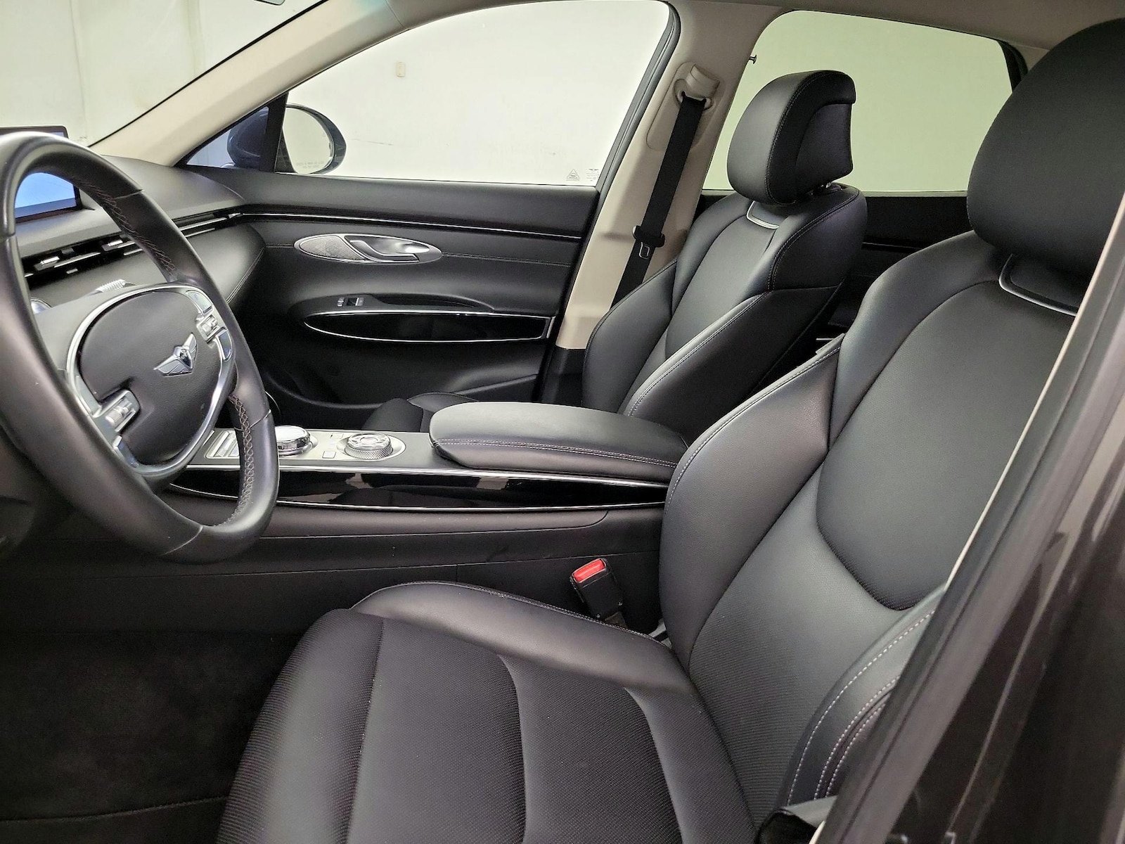 2025 GENESIS GV70 Standard - Photo 12