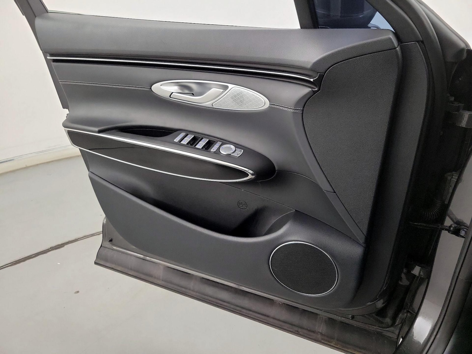 2025 GENESIS GV70 Standard - Photo 13