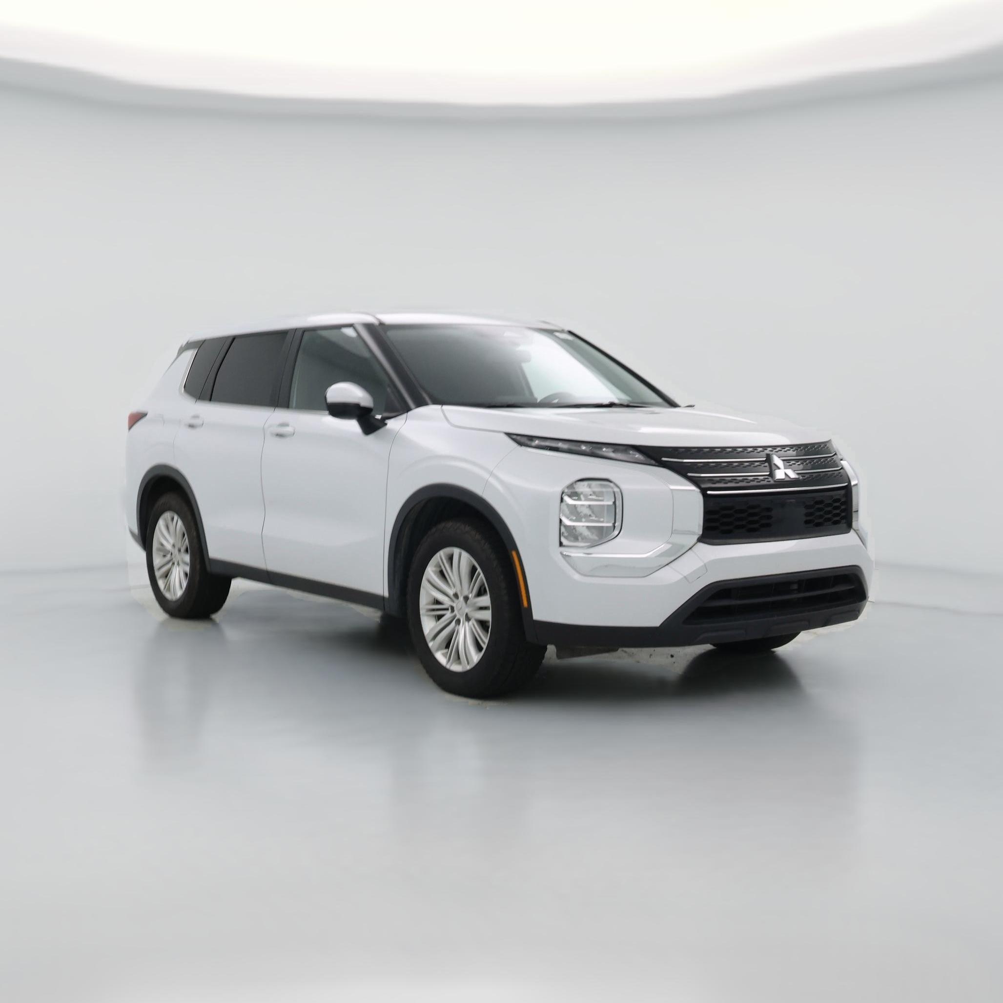Thumbnail: 2024 Mitsubishi Outlander - 1