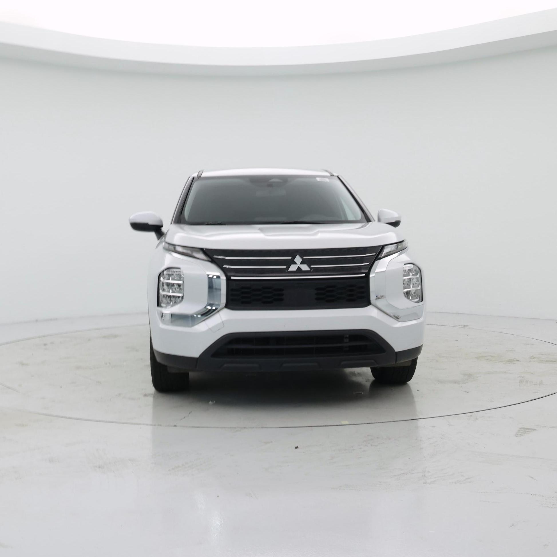 Thumbnail: 2024 Mitsubishi Outlander - 5